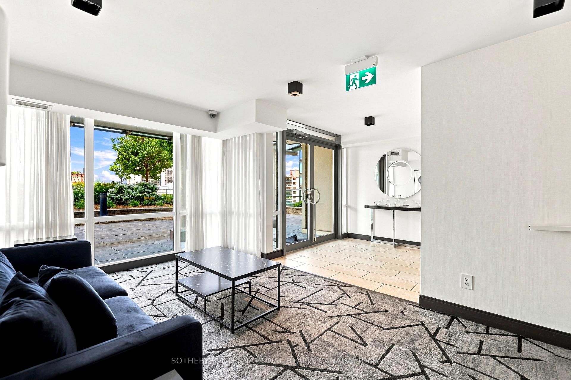88 Broadway Avenue 409, Toronto Unit: 409