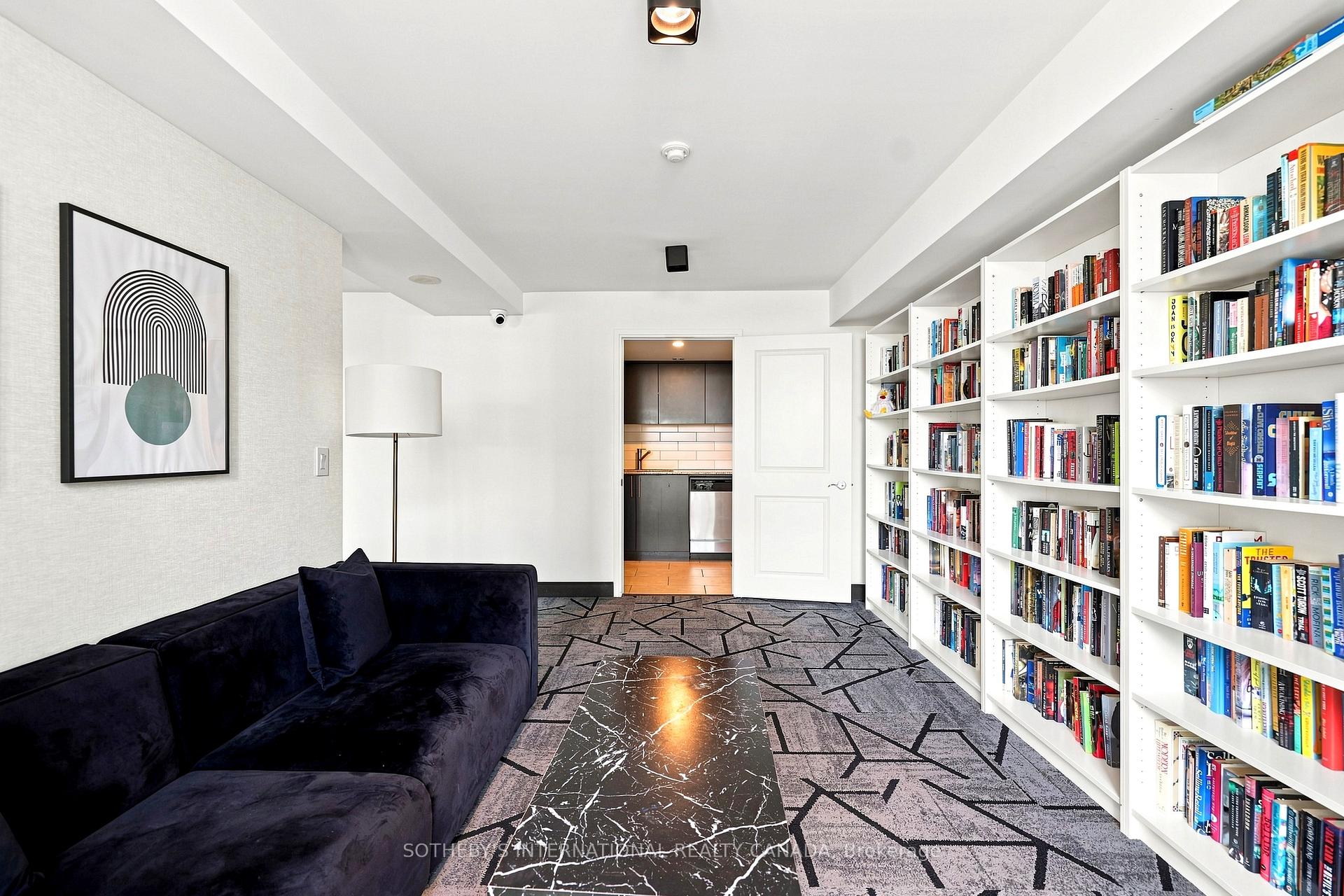 88 Broadway Avenue 409, Toronto Unit: 409