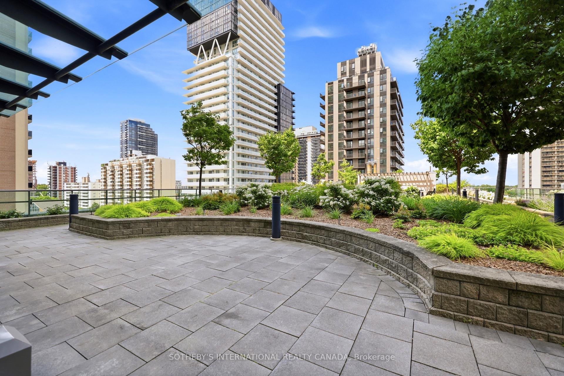 88 Broadway Avenue 409, Toronto Unit: 409
