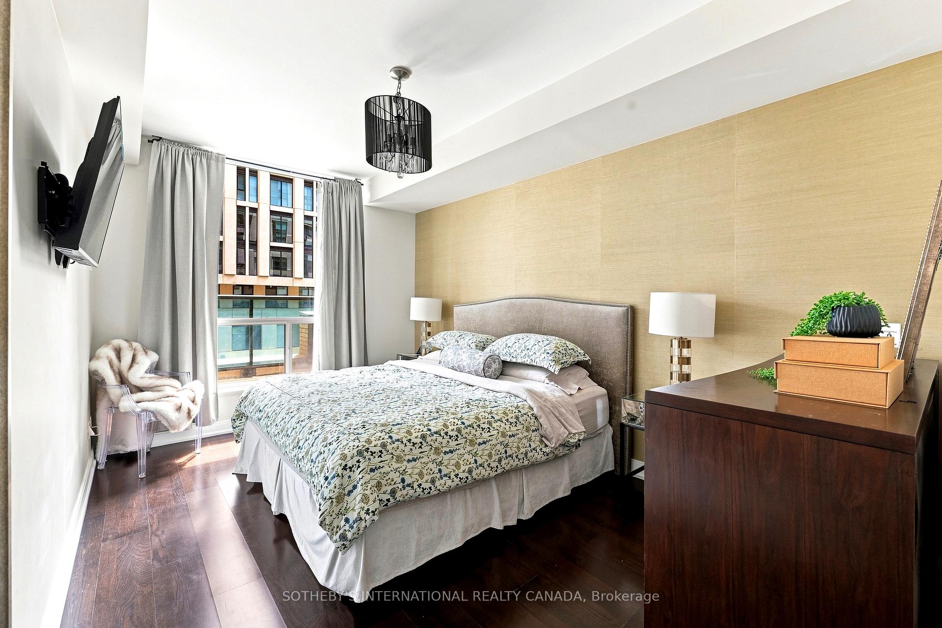 88 Broadway Avenue 409, Toronto Unit: 409