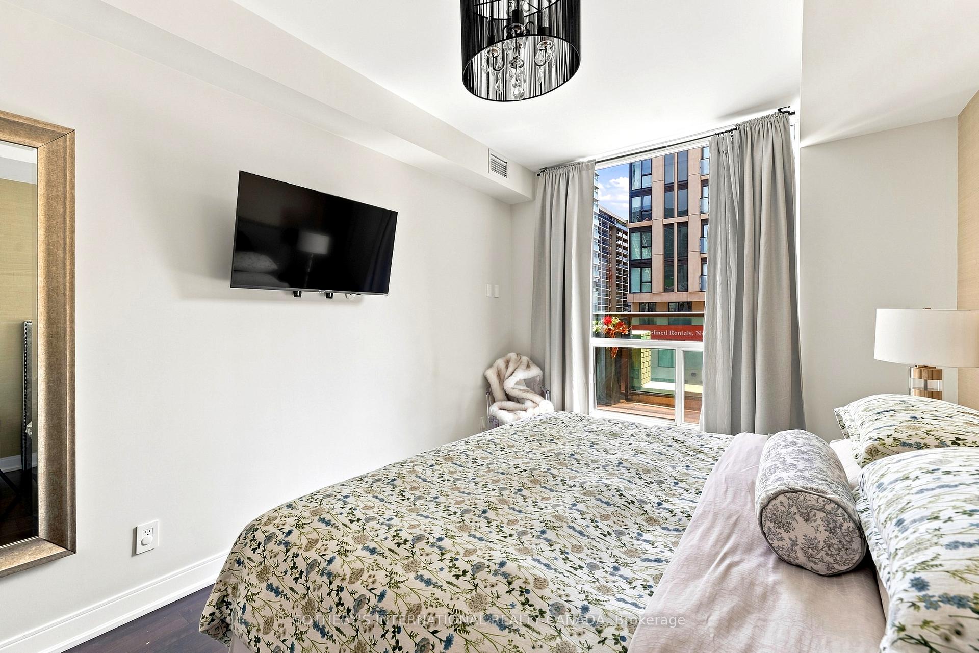 88 Broadway Avenue 409, Toronto Unit: 409
