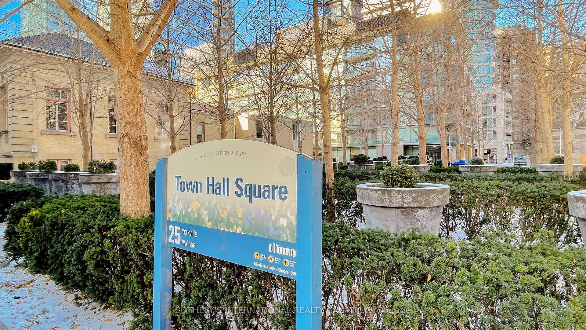 11 Yorkville Avenue 2112, Toronto Unit: 2112