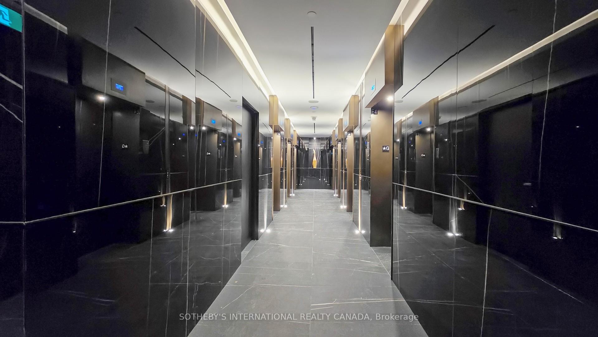 11 Yorkville Avenue 2112, Toronto Unit: 2112