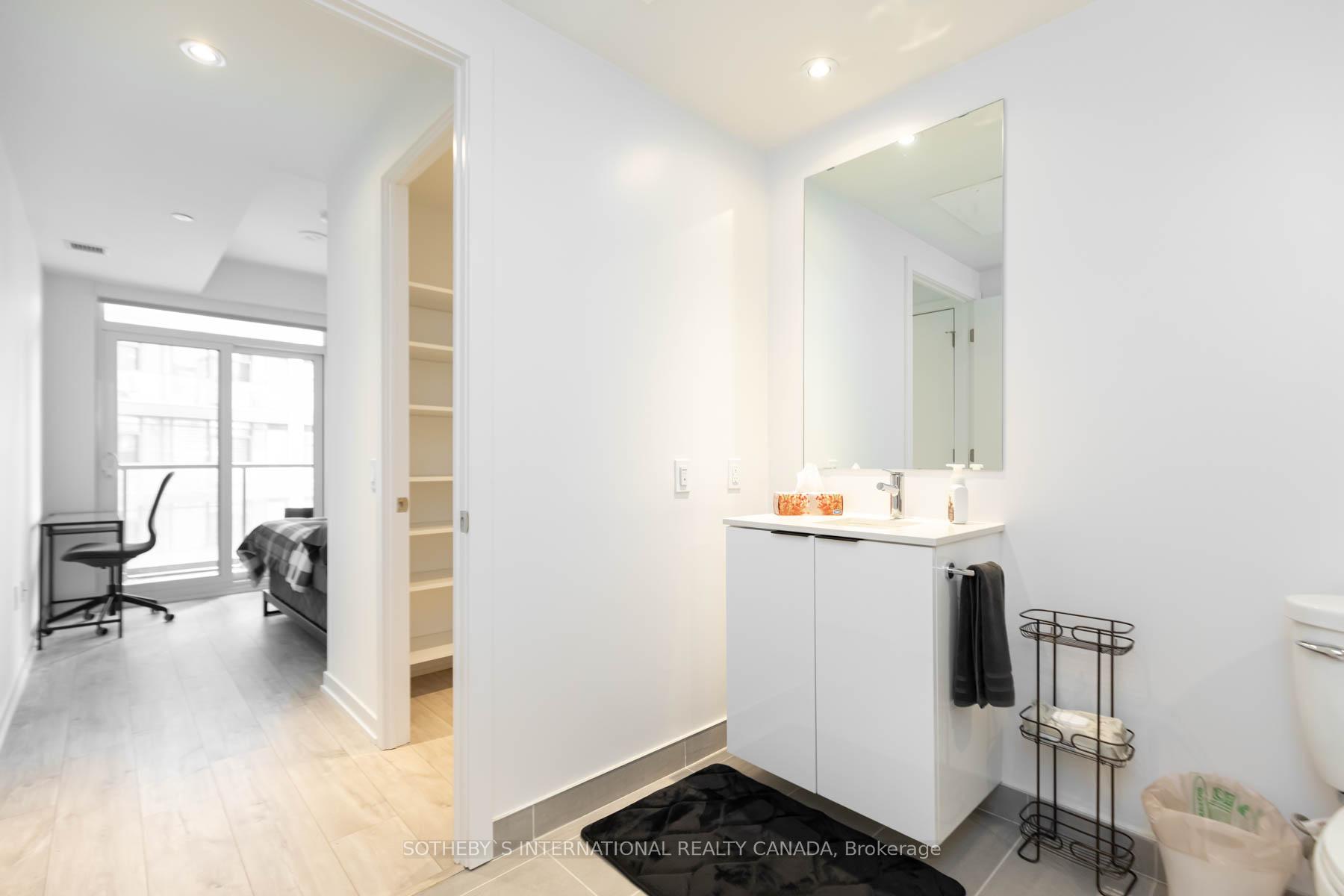 50 Power Street 1320, Toronto Unit: 1320