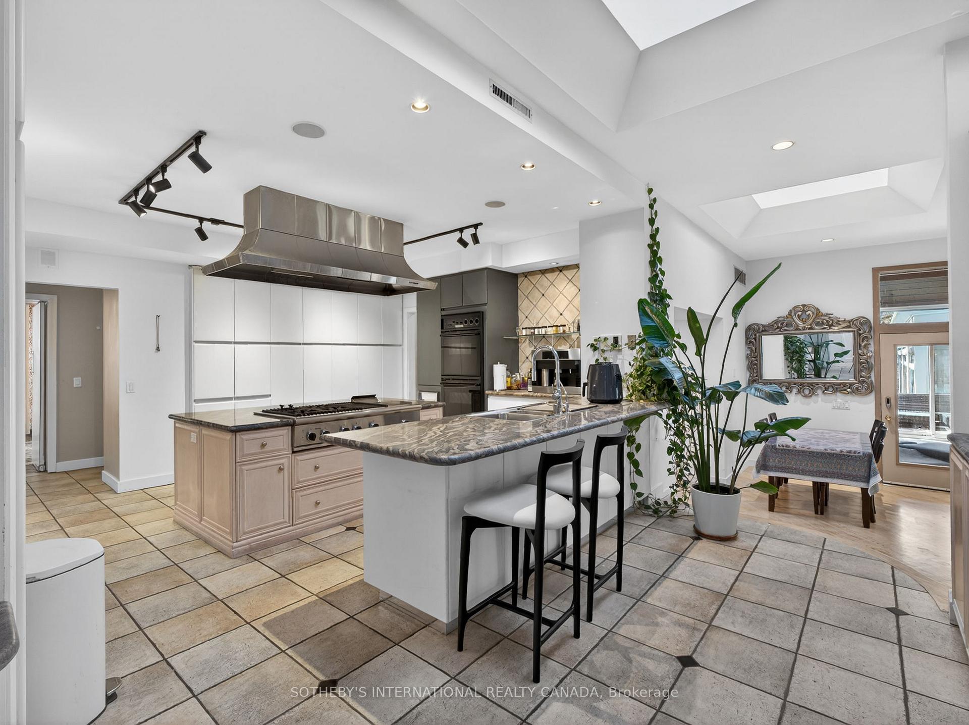 39 Burton Road, Toronto
