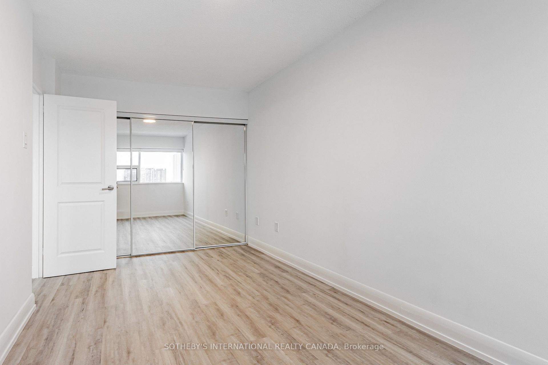 201 Sherbourne Street N0203, Toronto Unit: N0203