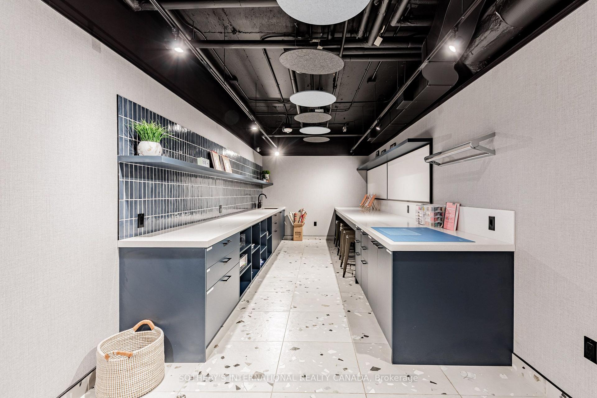 201 Sherbourne Street N1204, Toronto Unit: N1204