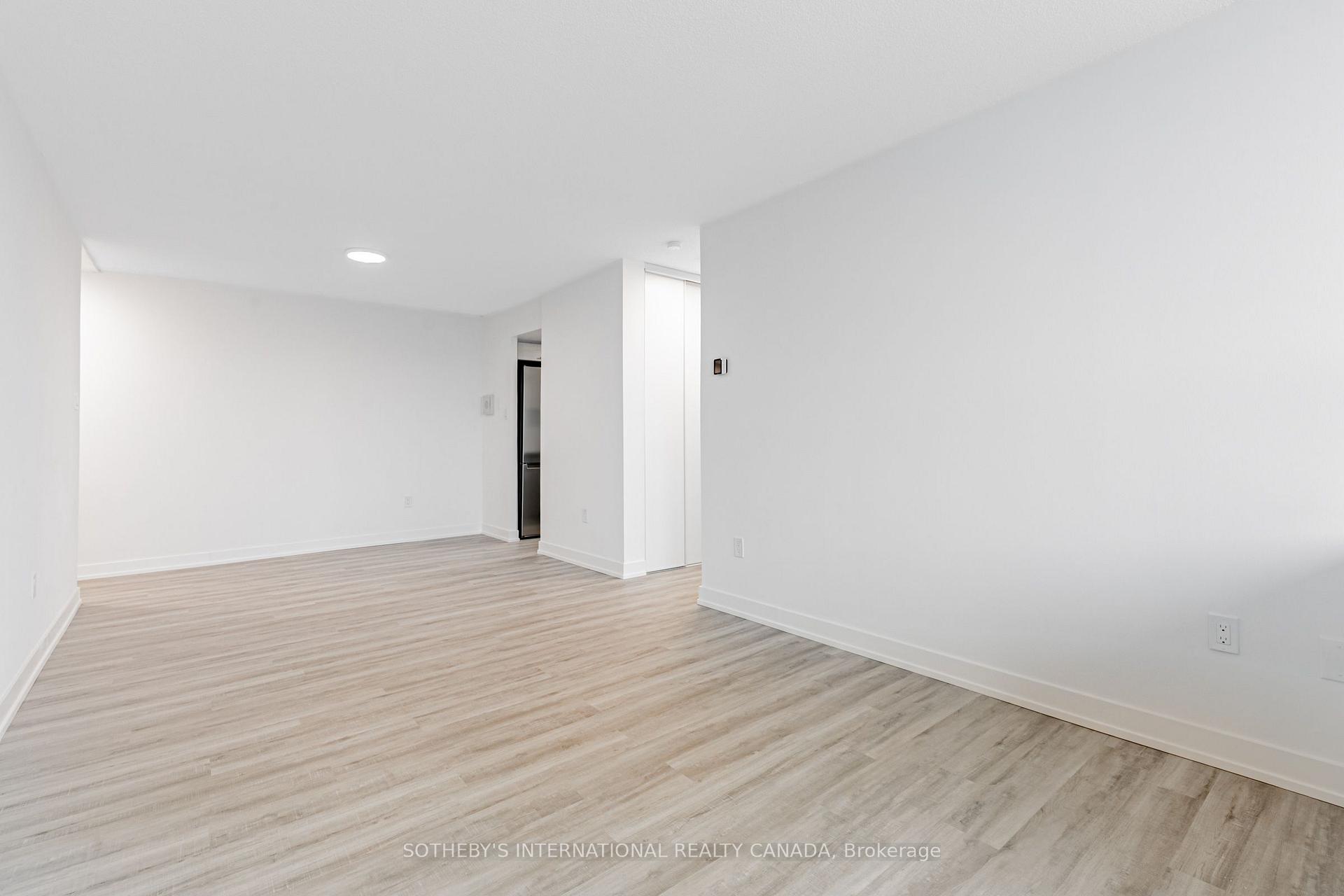 201 Sherbourne Street N1204, Toronto Unit: N1204