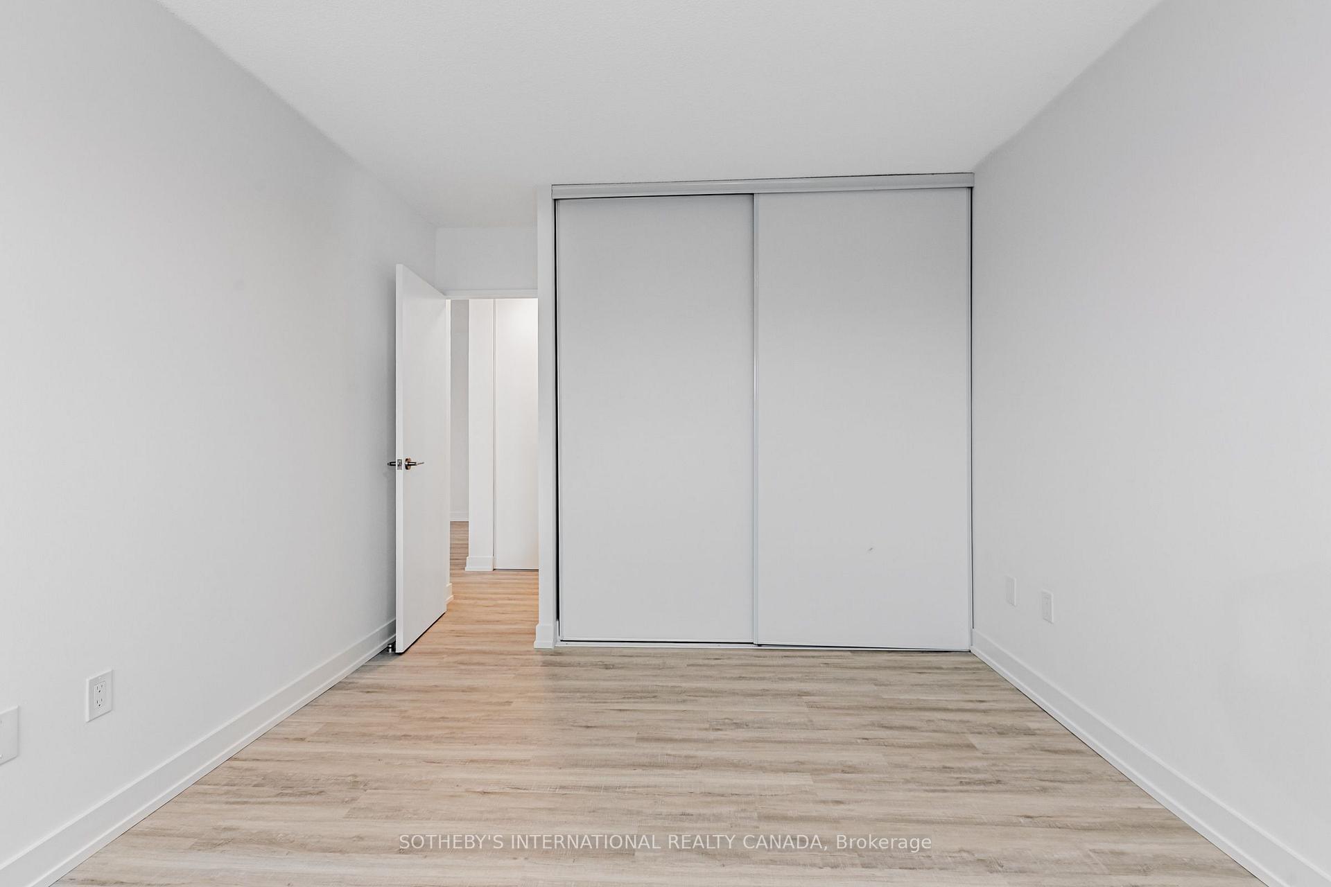 201 Sherbourne Street N1204, Toronto Unit: N1204