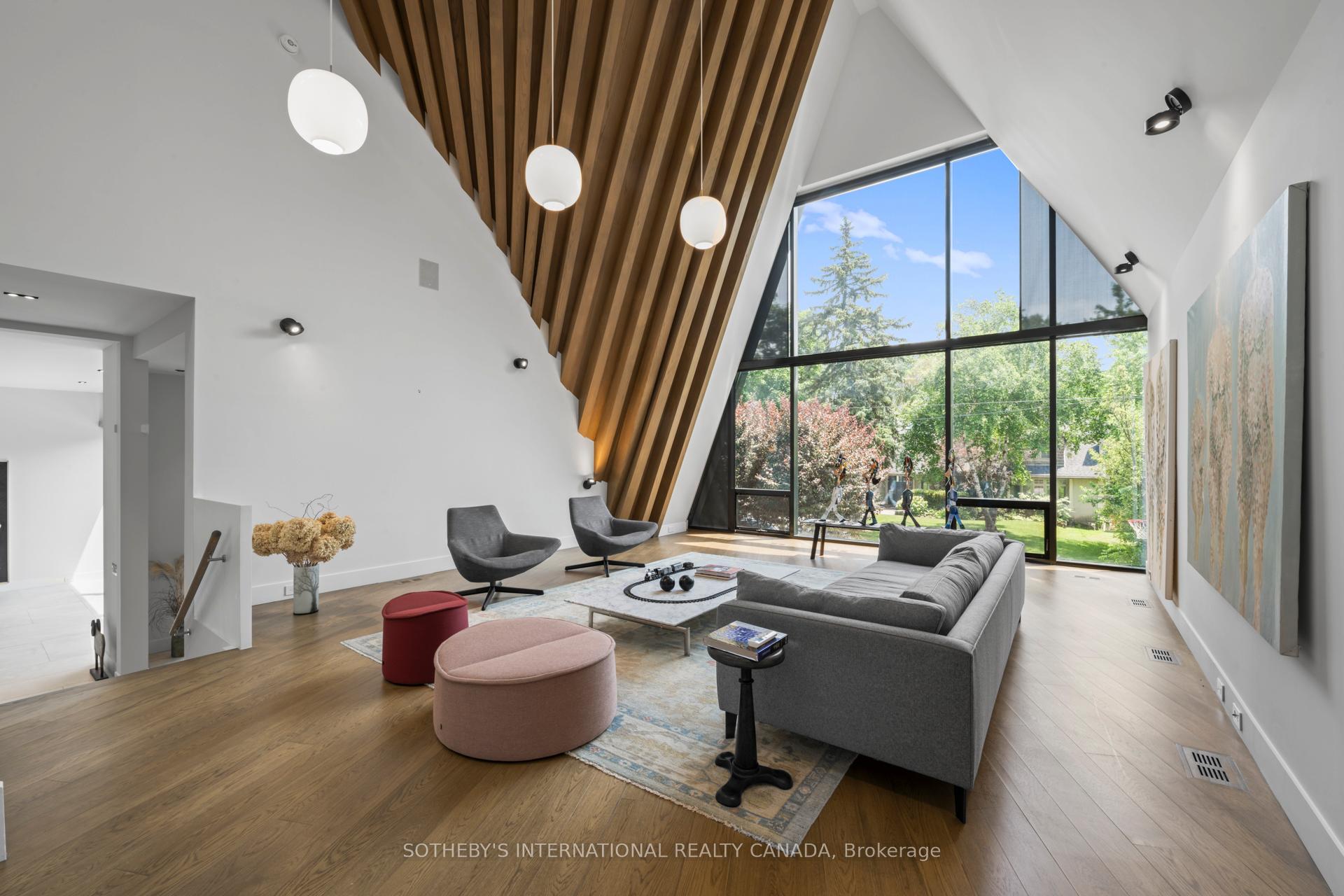 108 Stratford Crescent, Toronto