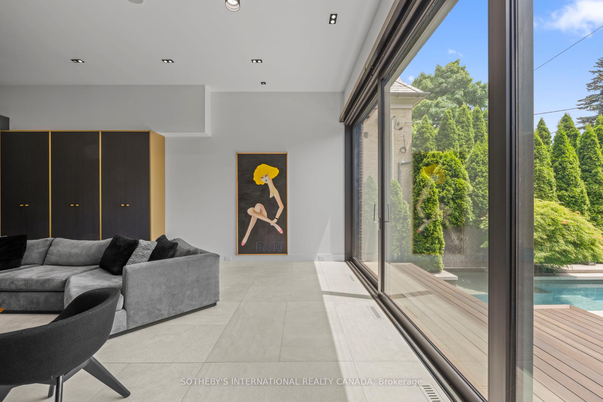 108 Stratford Crescent, Toronto