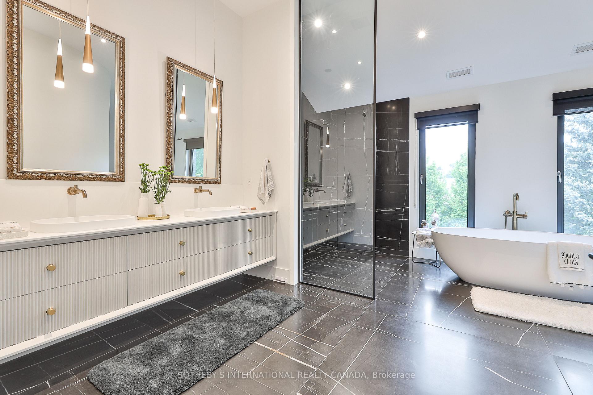 108 Stratford Crescent, Toronto