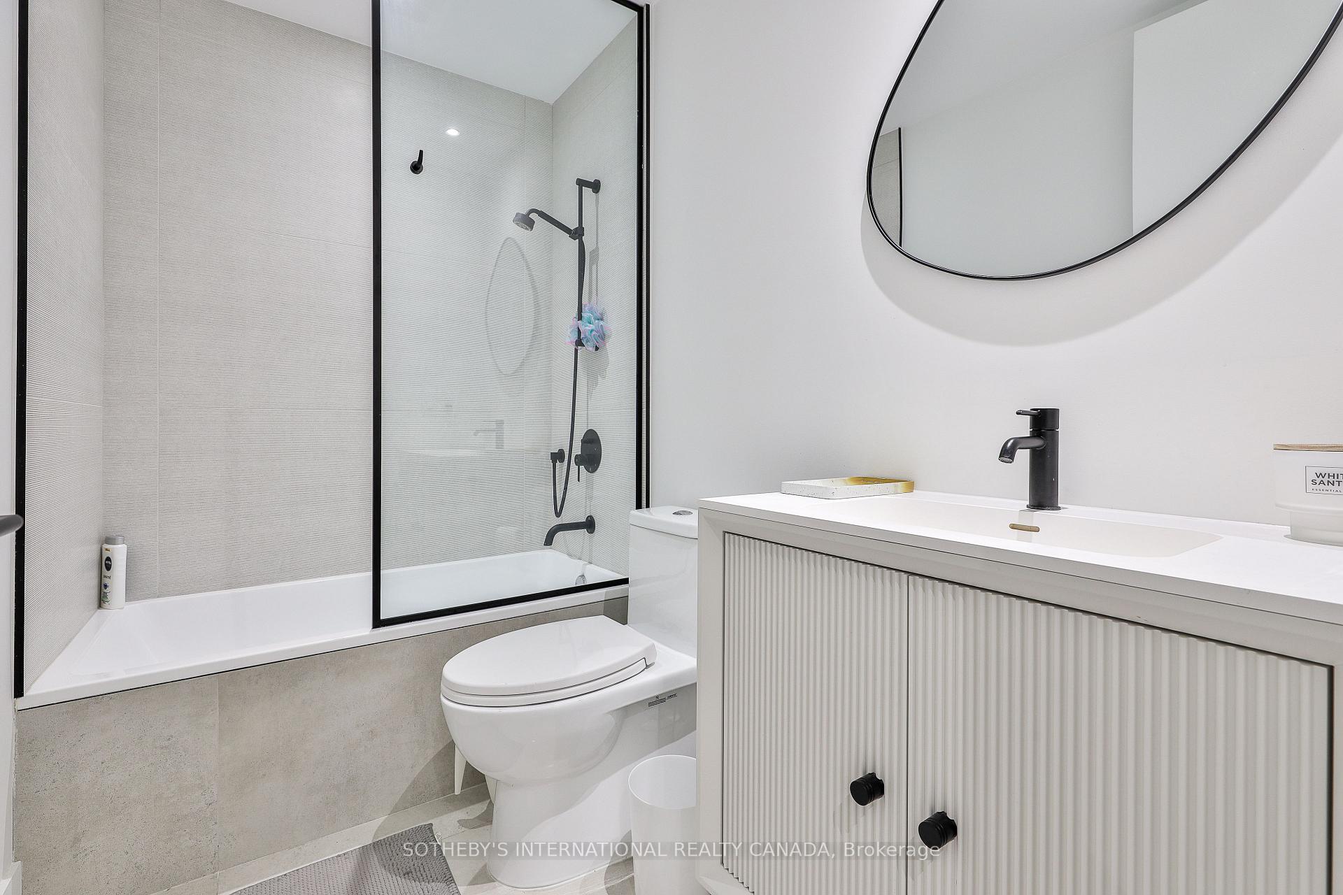 108 Stratford Crescent, Toronto
