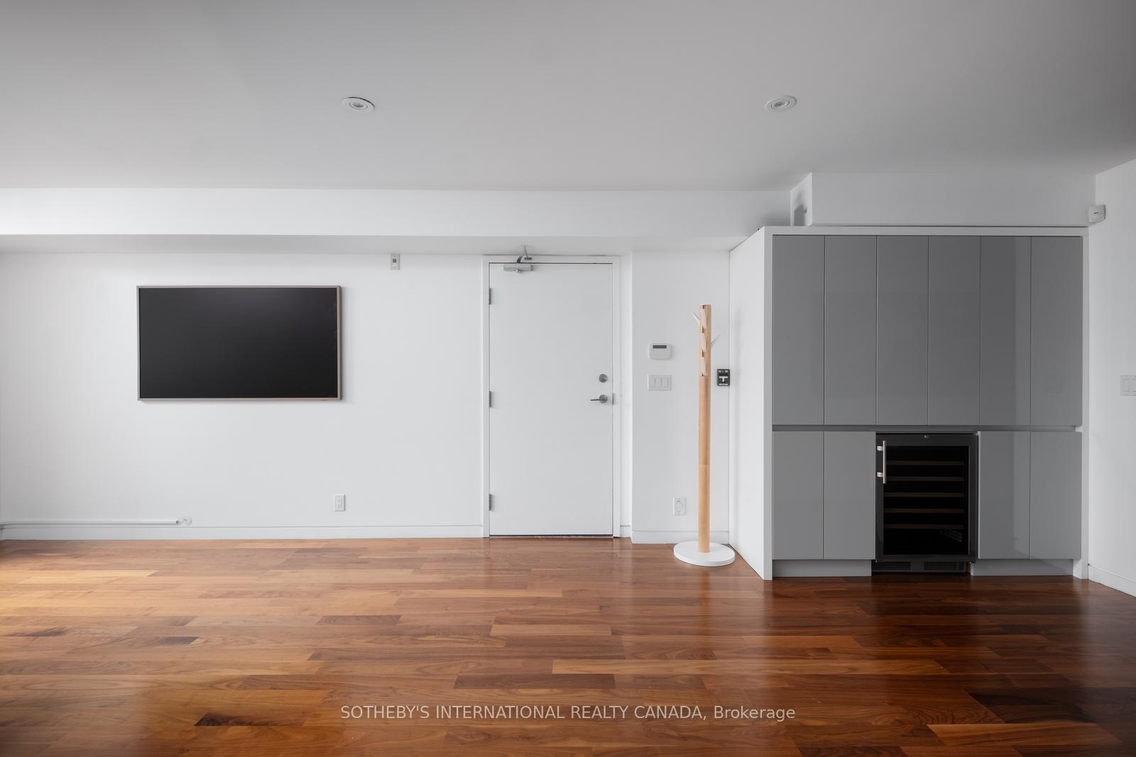 101 Scollard Street Second Floor, Toronto Unit: Second Floor