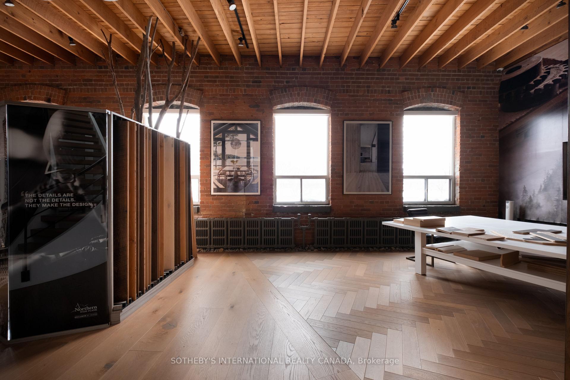 287 Macpherson Avenue 303, Toronto Unit: 303