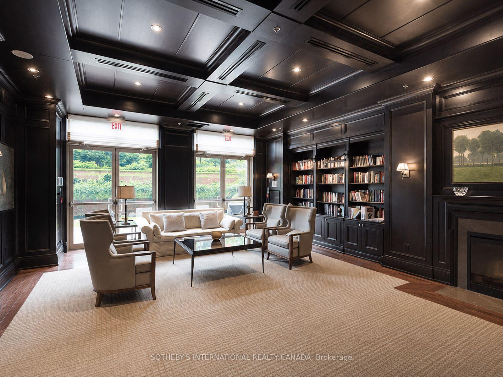 21 Burkebrook Place 224, Toronto Unit: 224
