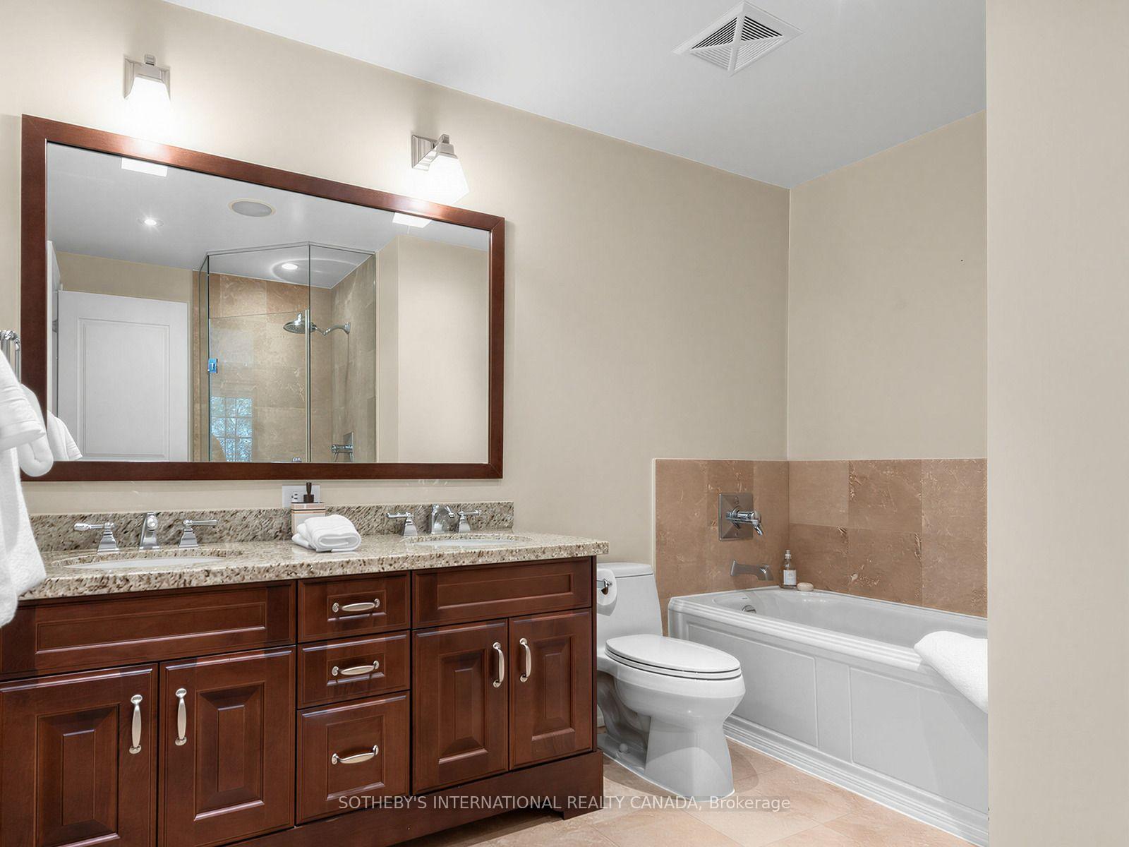 21 Burkebrook Place 224, Toronto Unit: 224