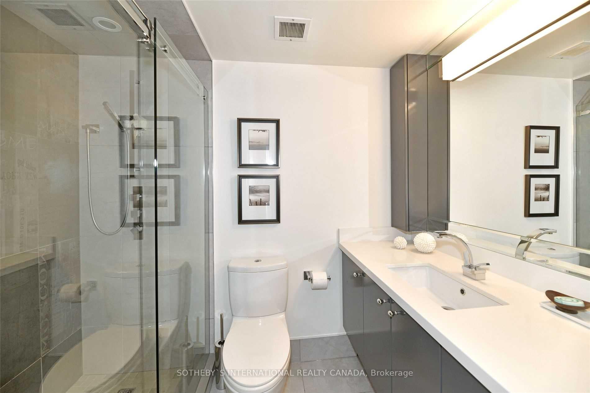 18 Lower Village Gate 111, Toronto Unit: 111