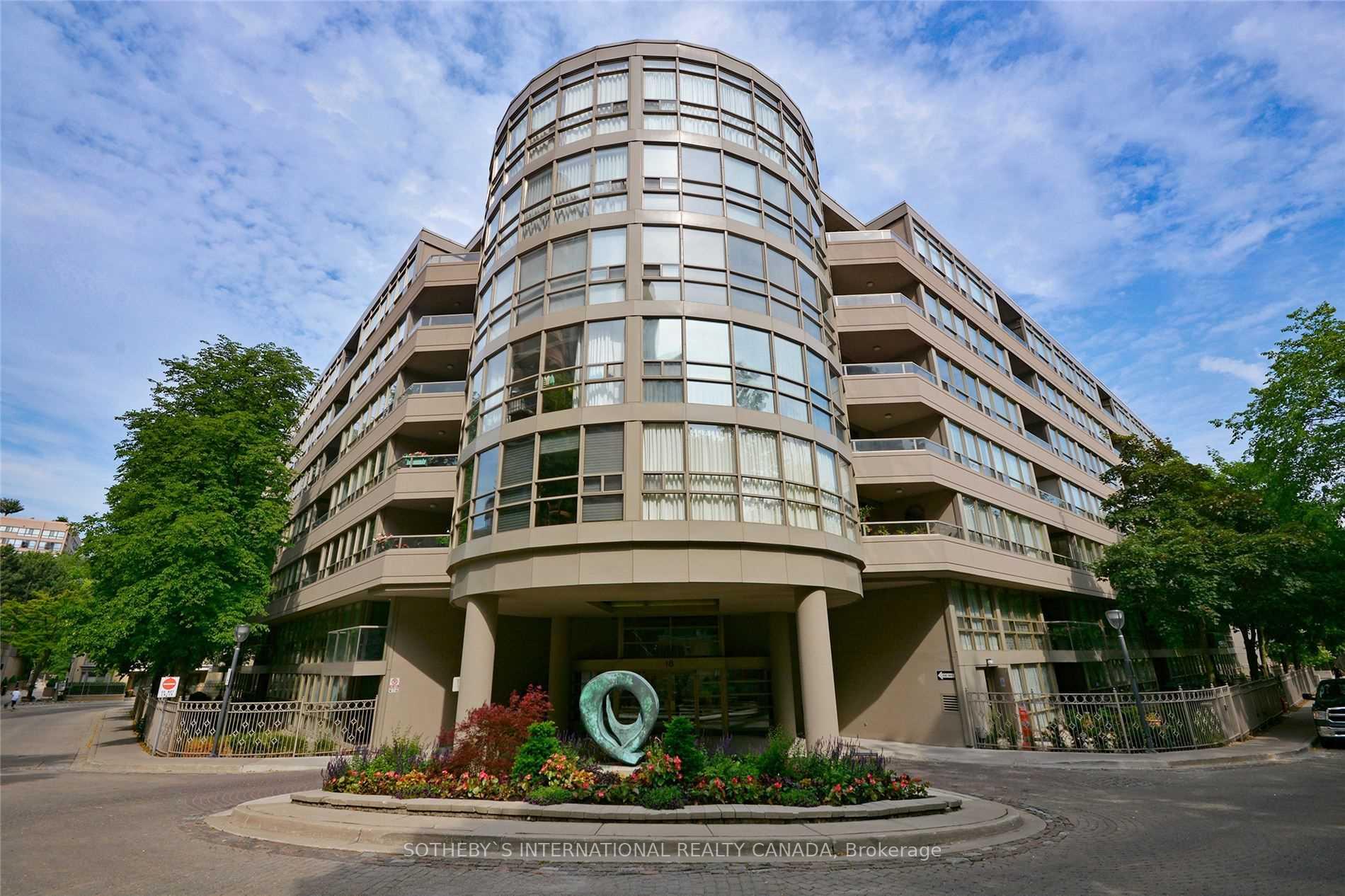 18 Lower Village Gate 111, Toronto Unit: 111