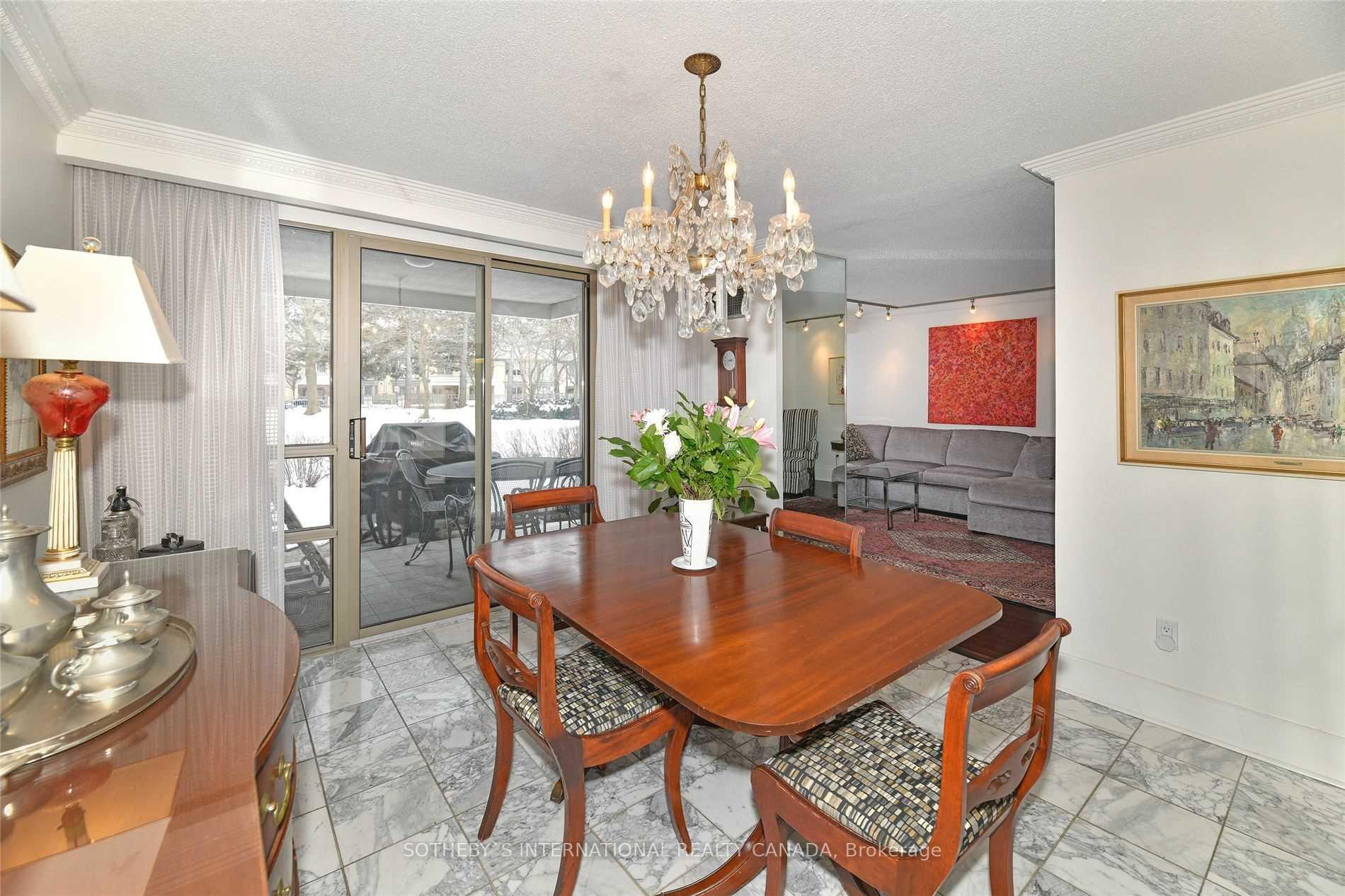 18 Lower Village Gate 111, Toronto Unit: 111