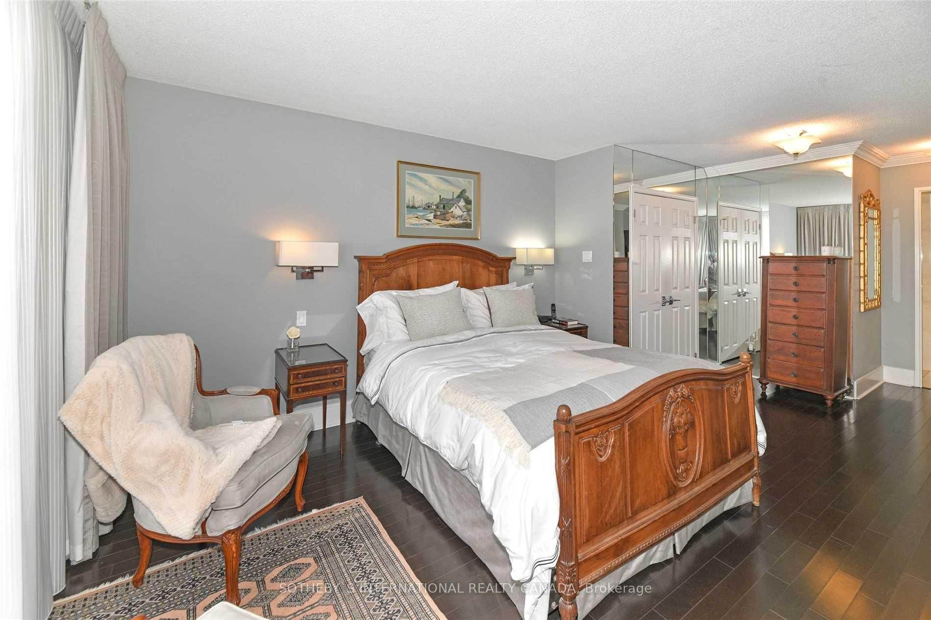 18 Lower Village Gate 111, Toronto Unit: 111