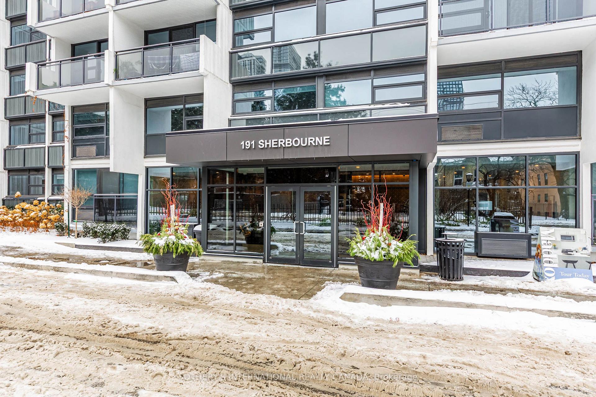 191 Sherbourne Street 117, Toronto Unit: 117