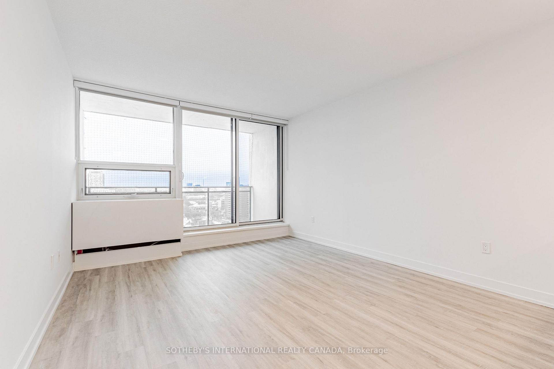 191 Sherbourne Street 117, Toronto Unit: 117