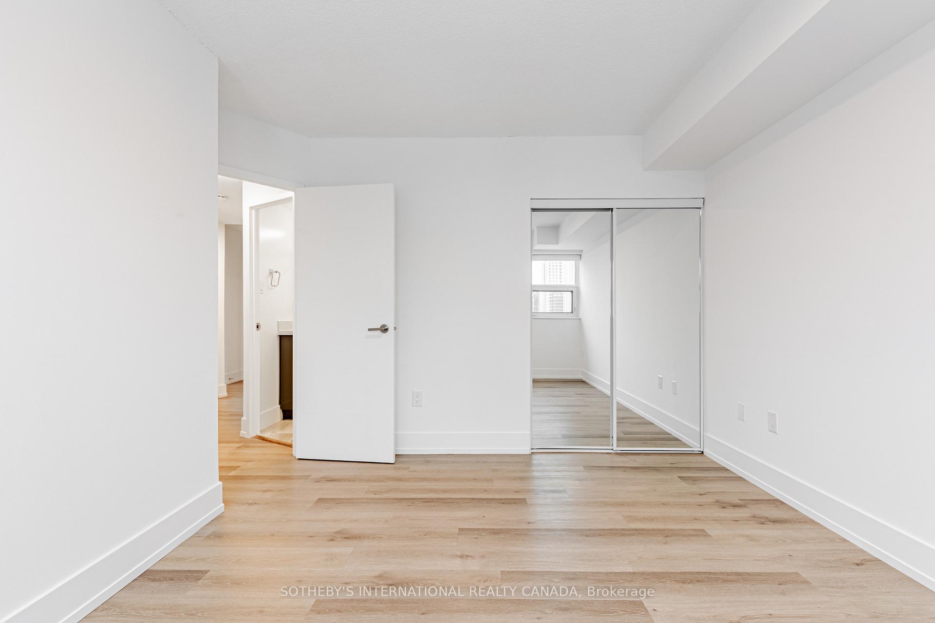 201 Sherbourne Street N1505, Toronto Unit: N1505