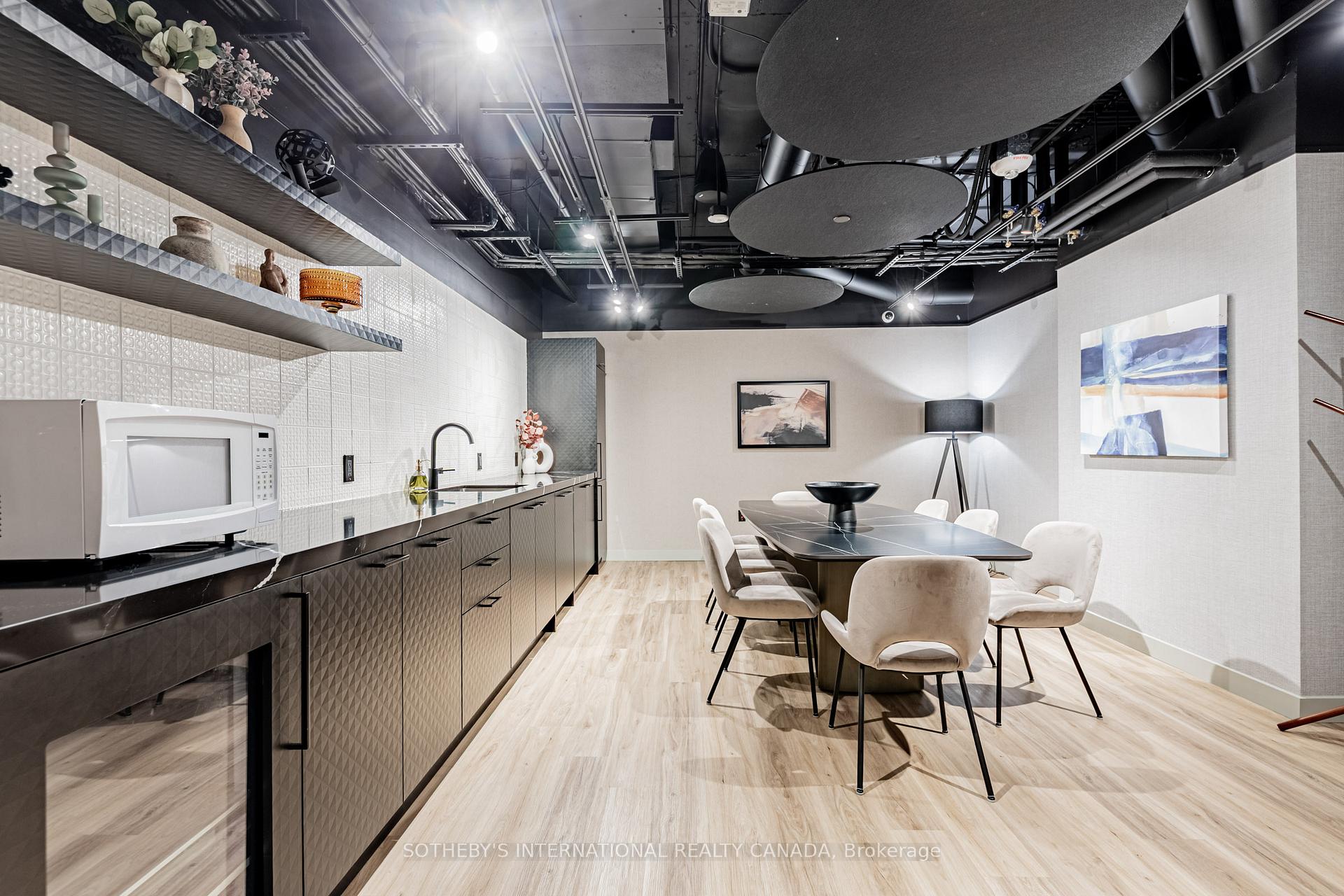 201 Sherbourne Street N2106, Toronto Unit: N2106