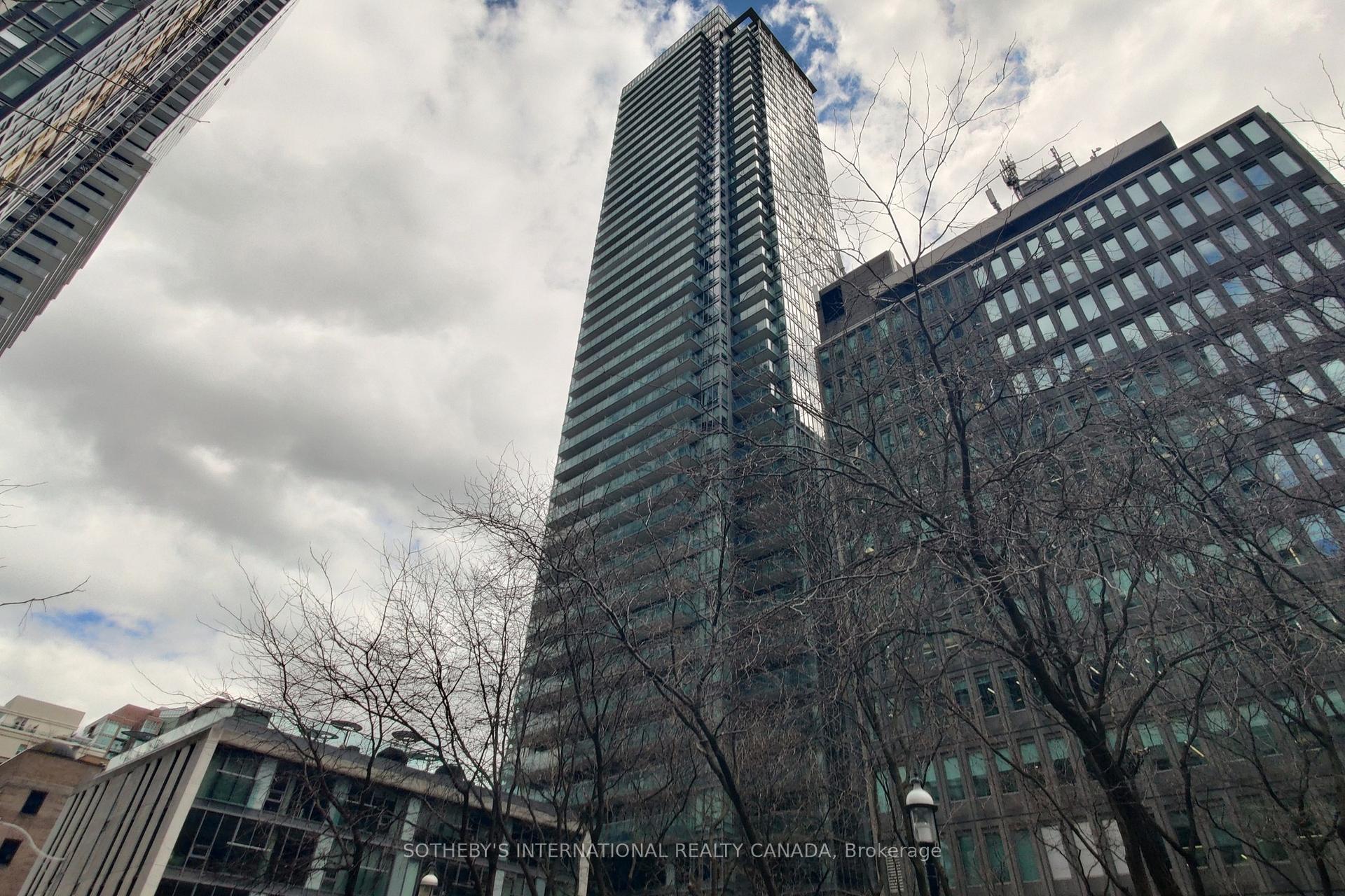 33 Lombard Street 4204, Toronto Unit: 4204