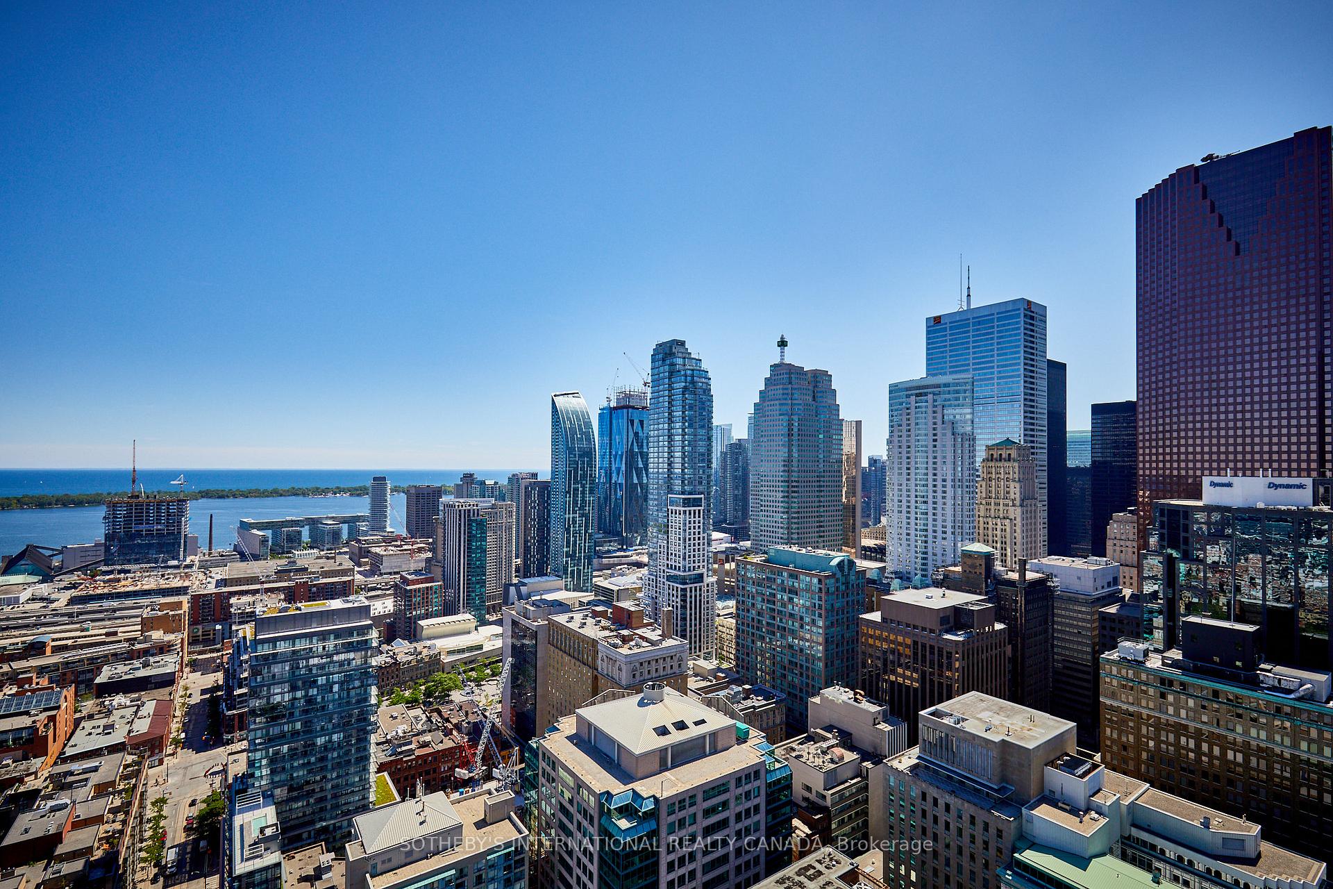 33 Lombard Street 4204, Toronto Unit: 4204