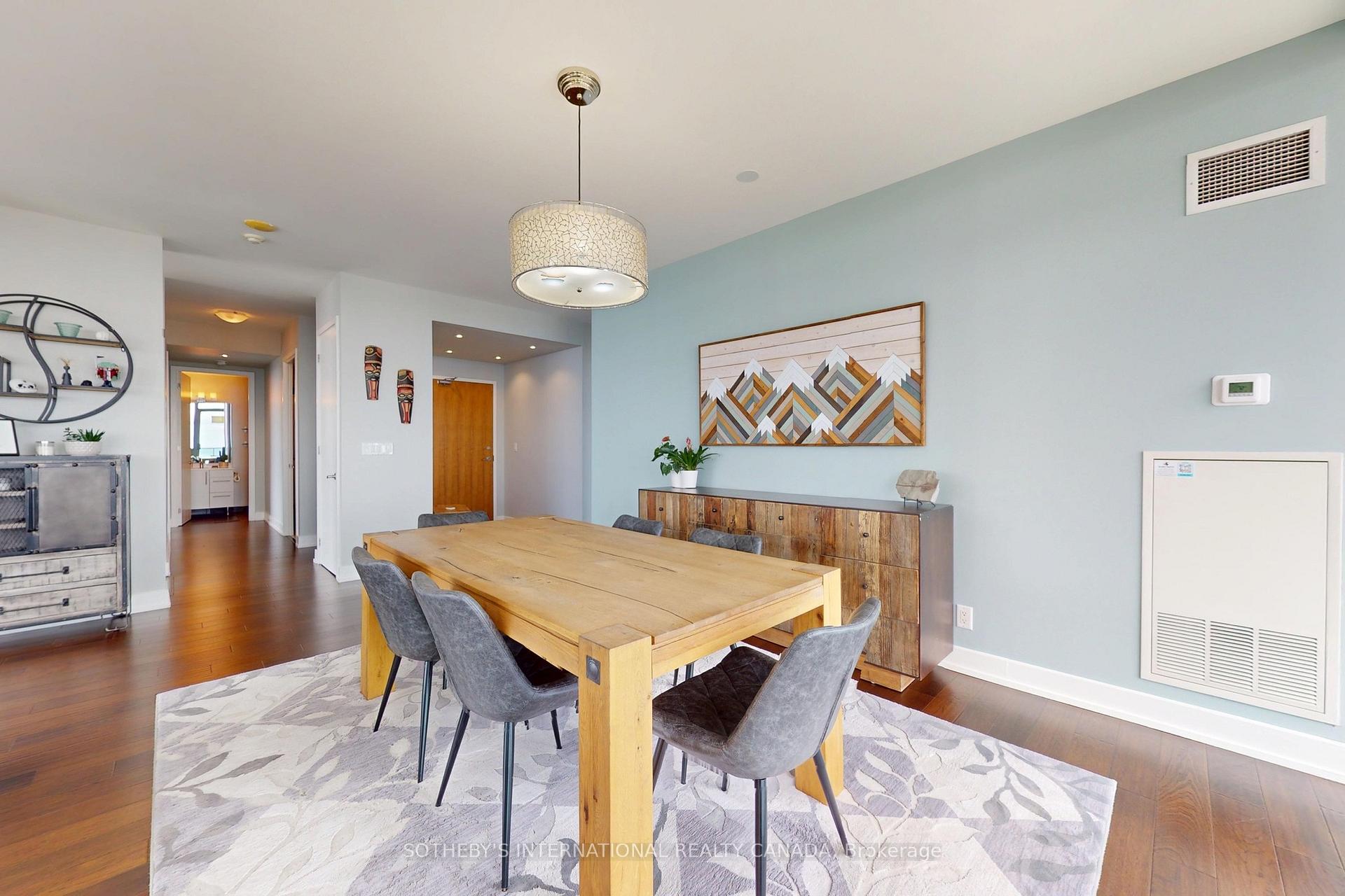 33 Lombard Street 4204, Toronto Unit: 4204