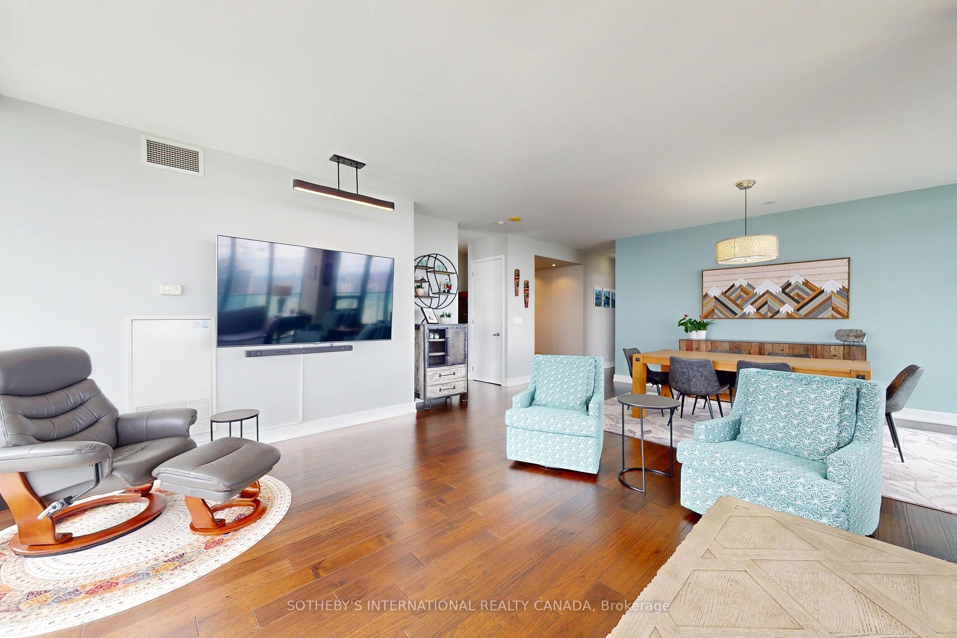 33 Lombard Street 4204, Toronto Unit: 4204