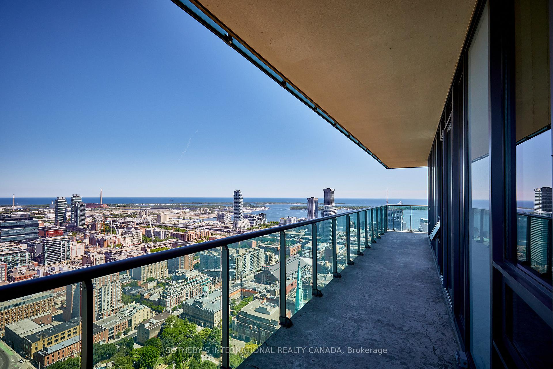 33 Lombard Street 4204, Toronto Unit: 4204