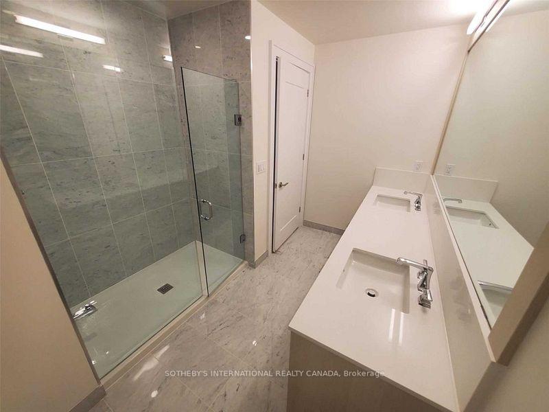 25 Adra Grado Way 335, Toronto Unit: 335