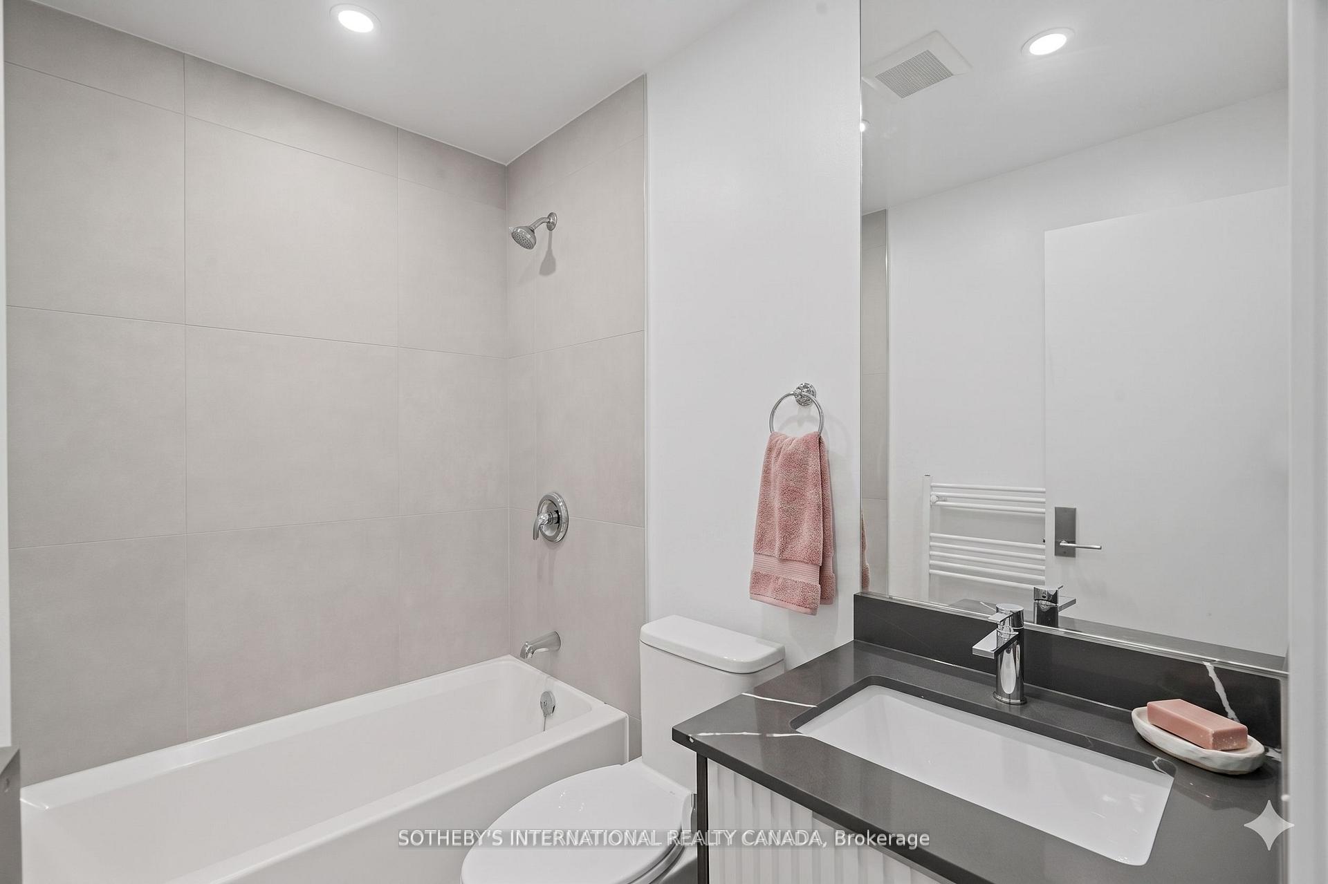 1340 Avenue Road B, Toronto Unit: B