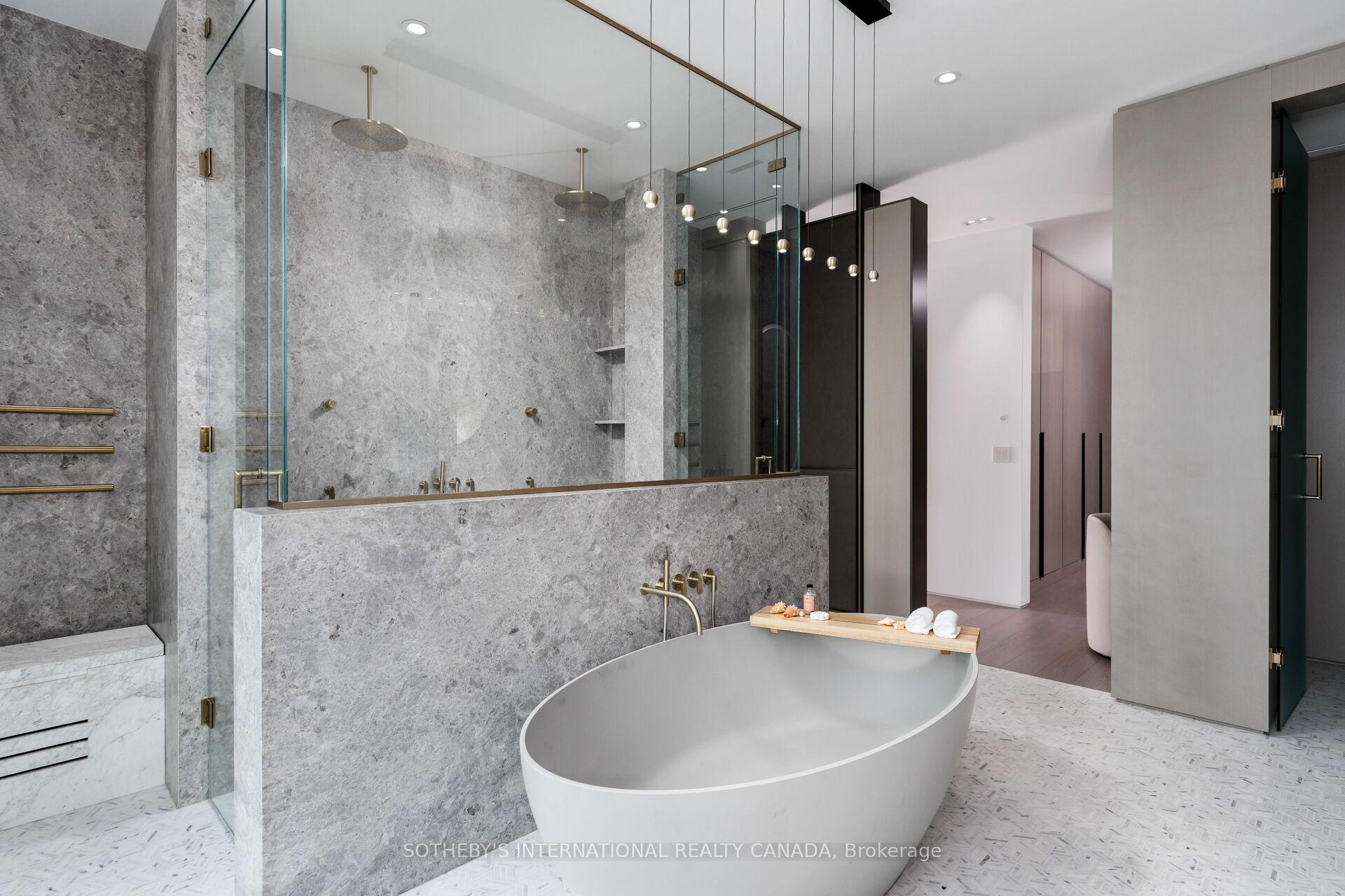 211 Dunvegan Road, Toronto