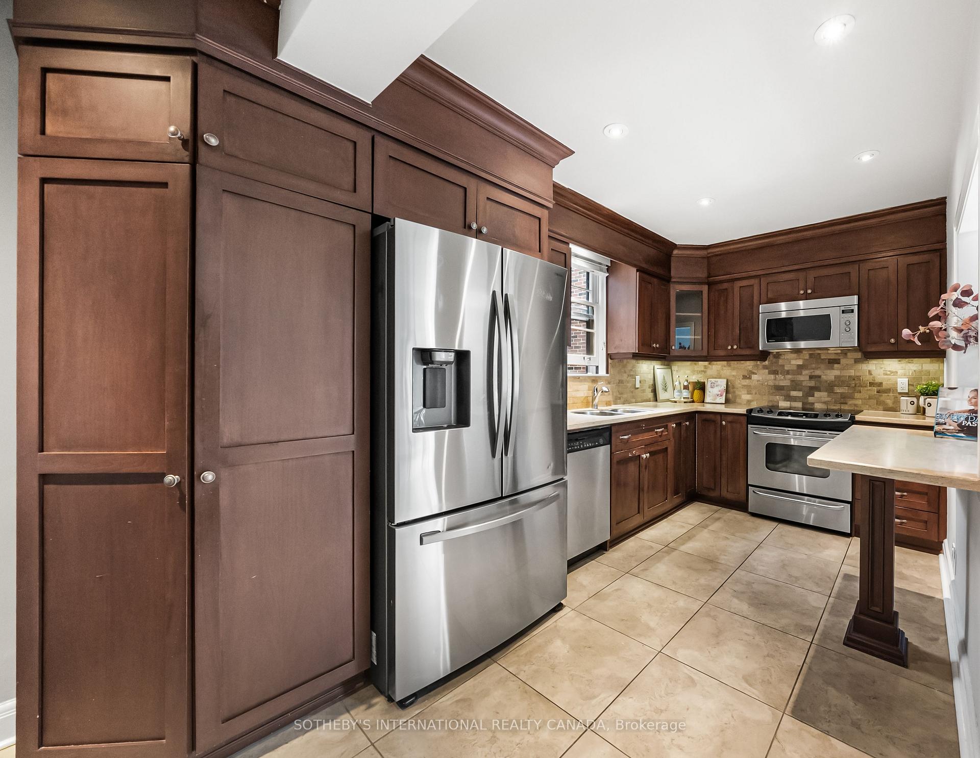 29 Highbourne Avenue, Toronto