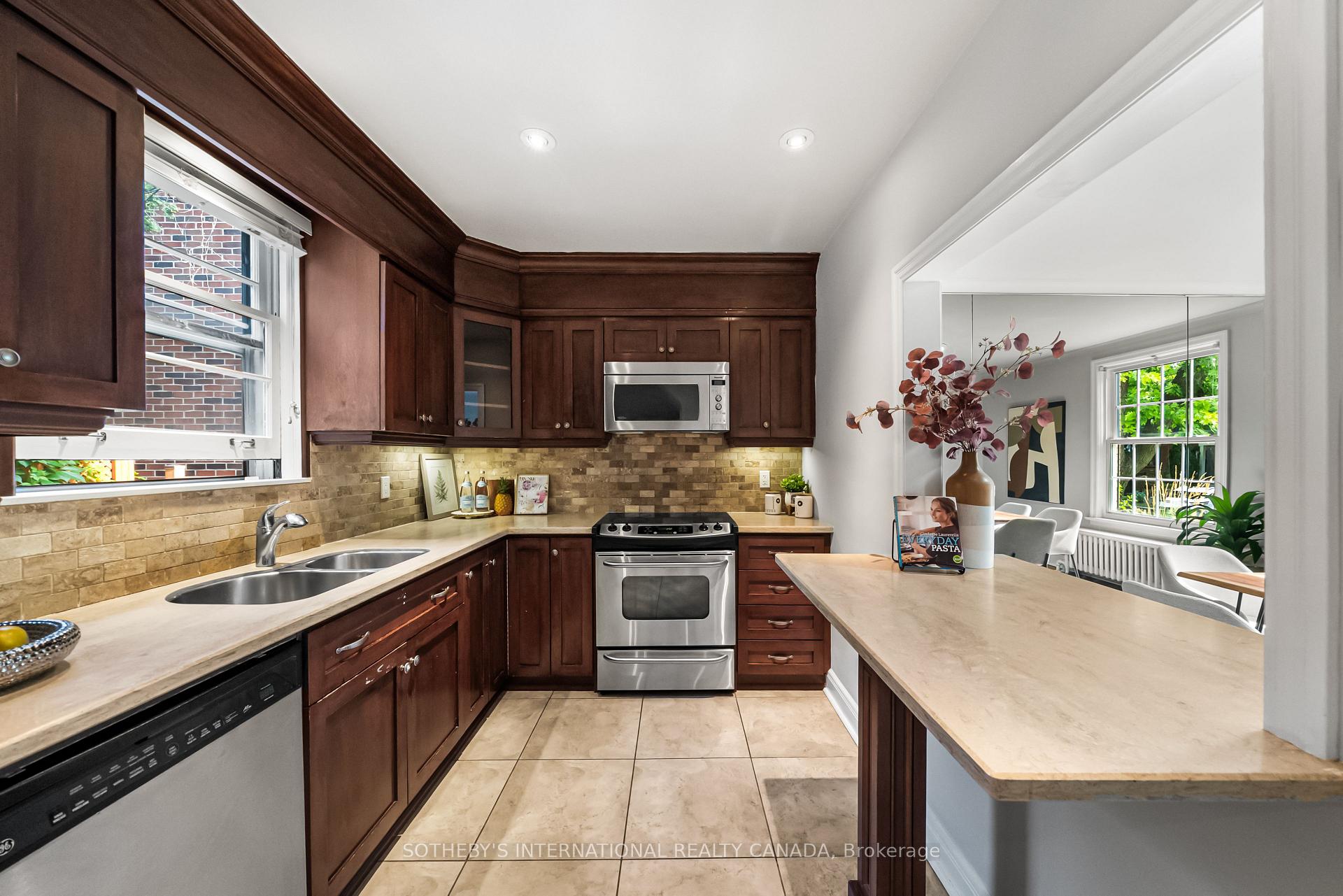 29 Highbourne Avenue, Toronto