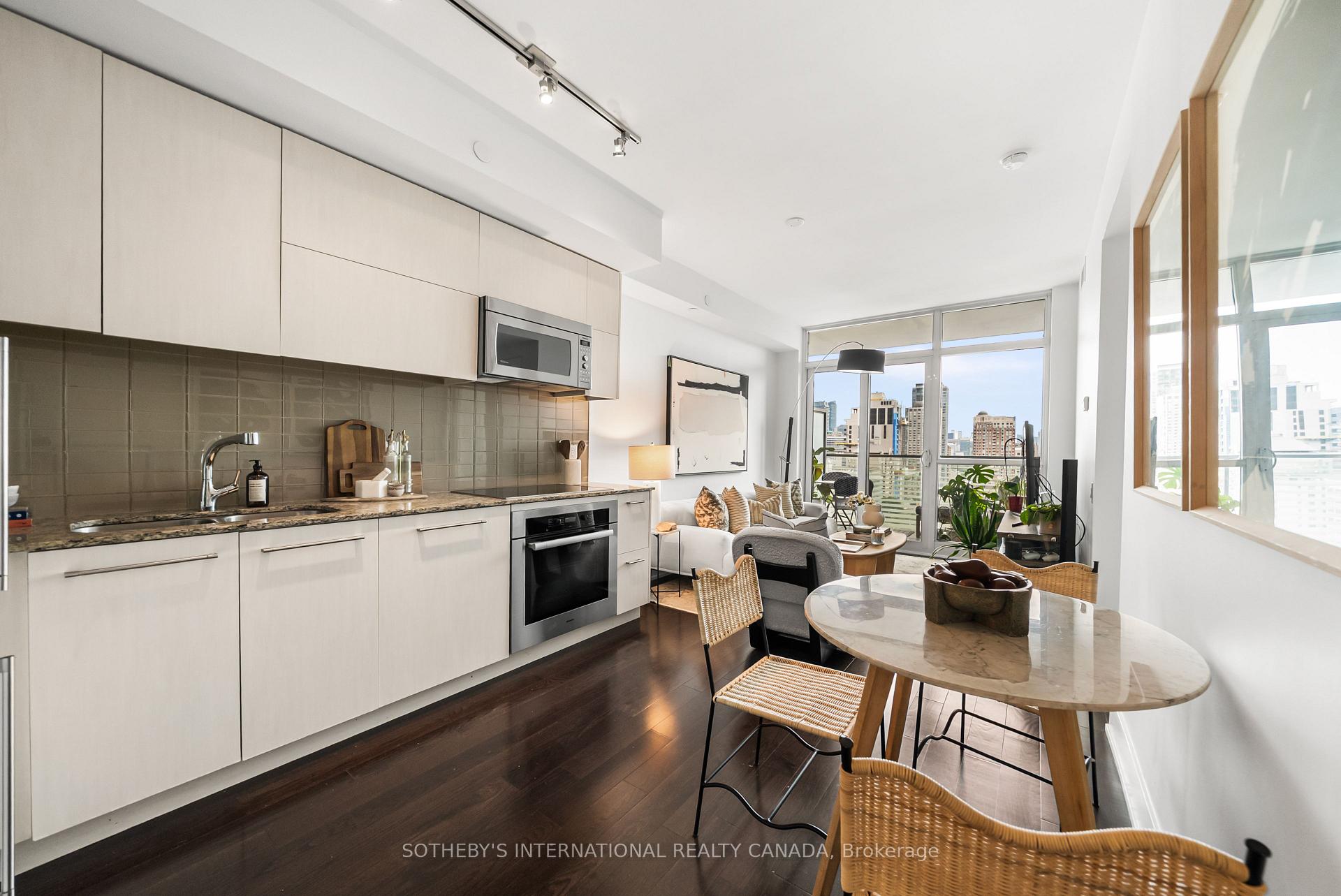 170 Avenue Road 1503, Toronto Unit: 1503