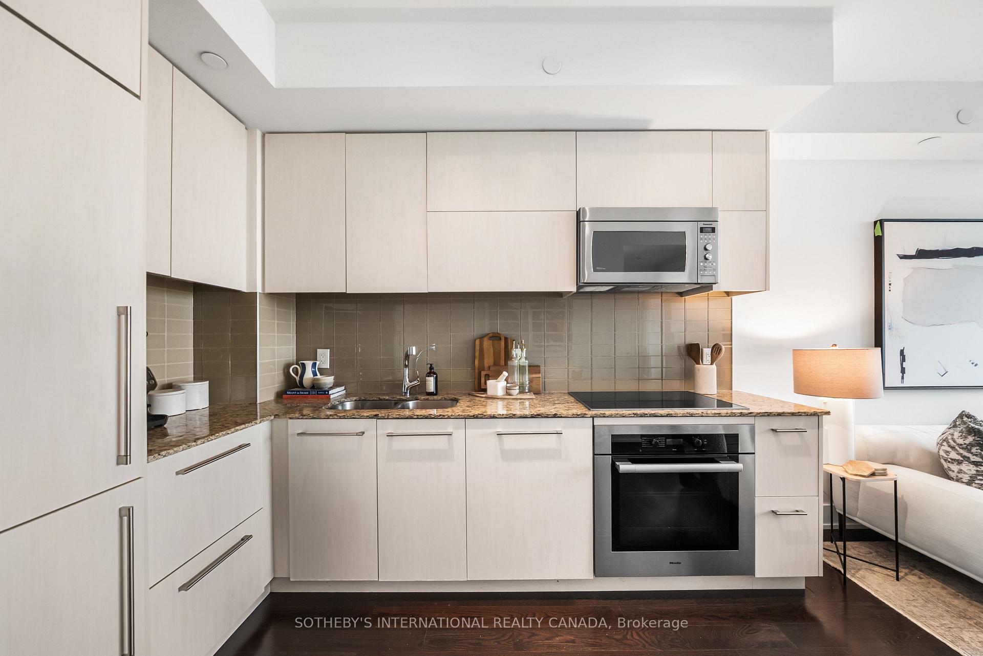 170 Avenue Road 1503, Toronto Unit: 1503