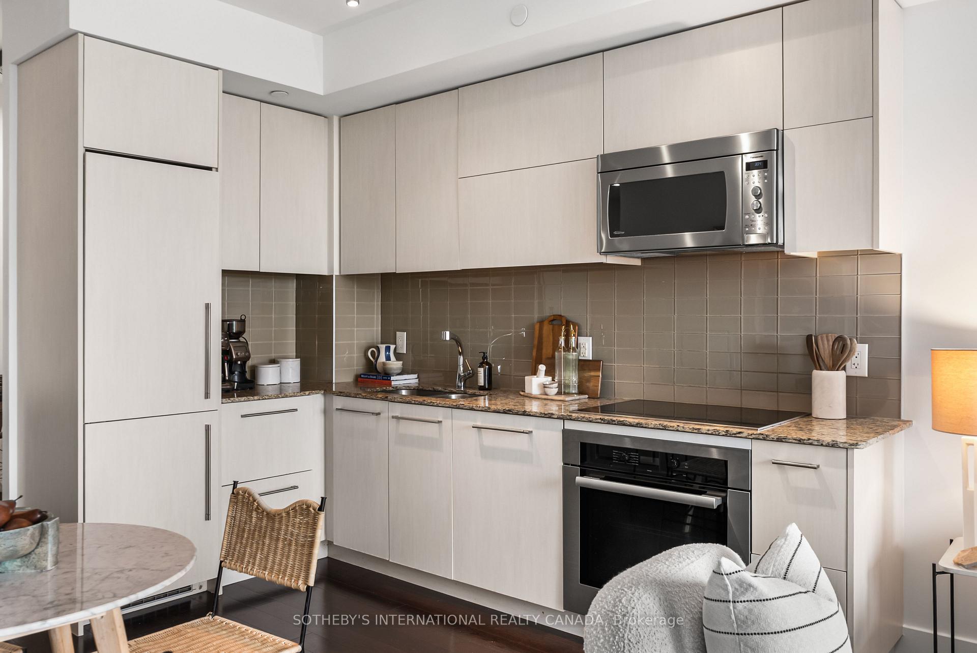 170 Avenue Road 1503, Toronto Unit: 1503