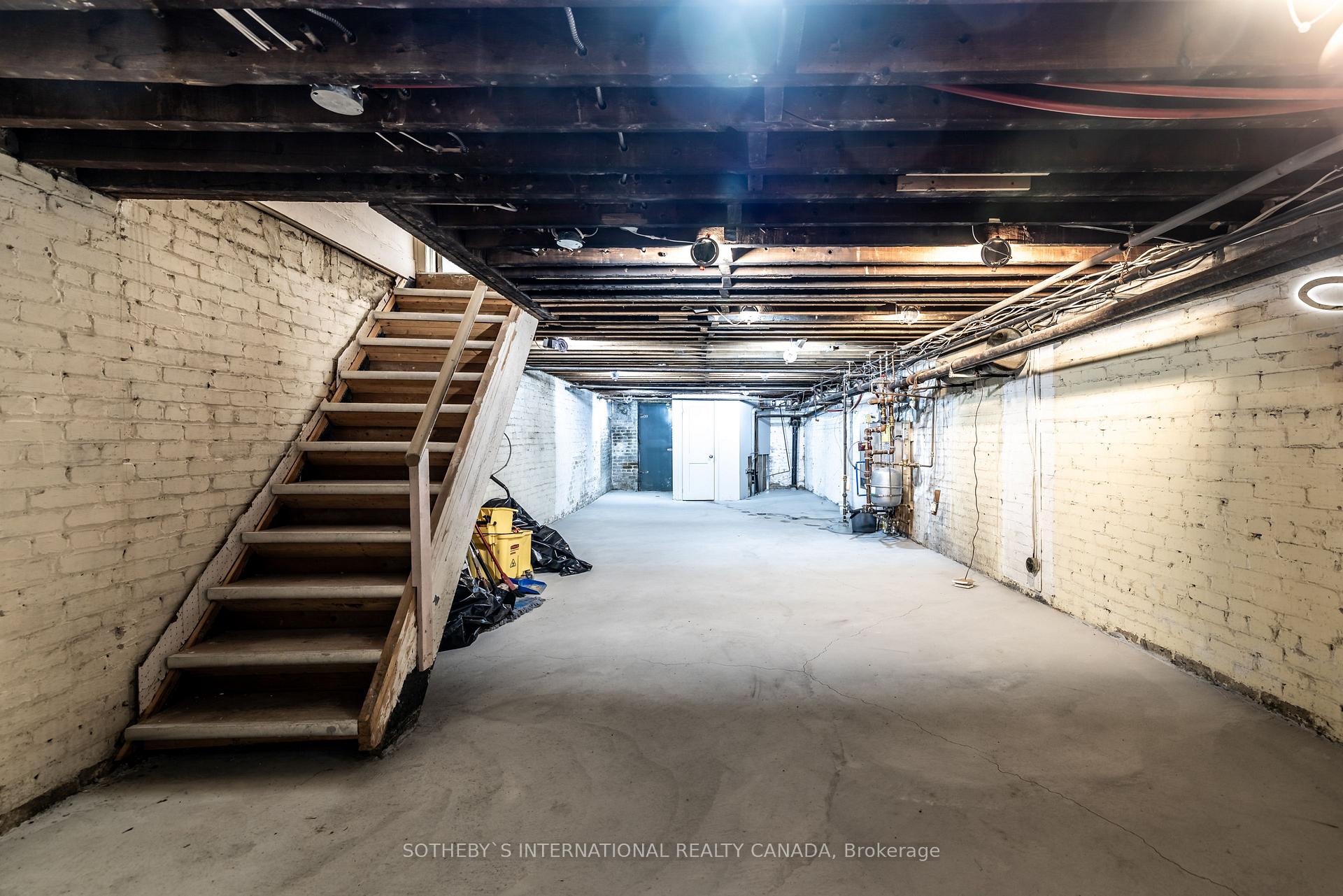 3236 Yonge Street, Toronto