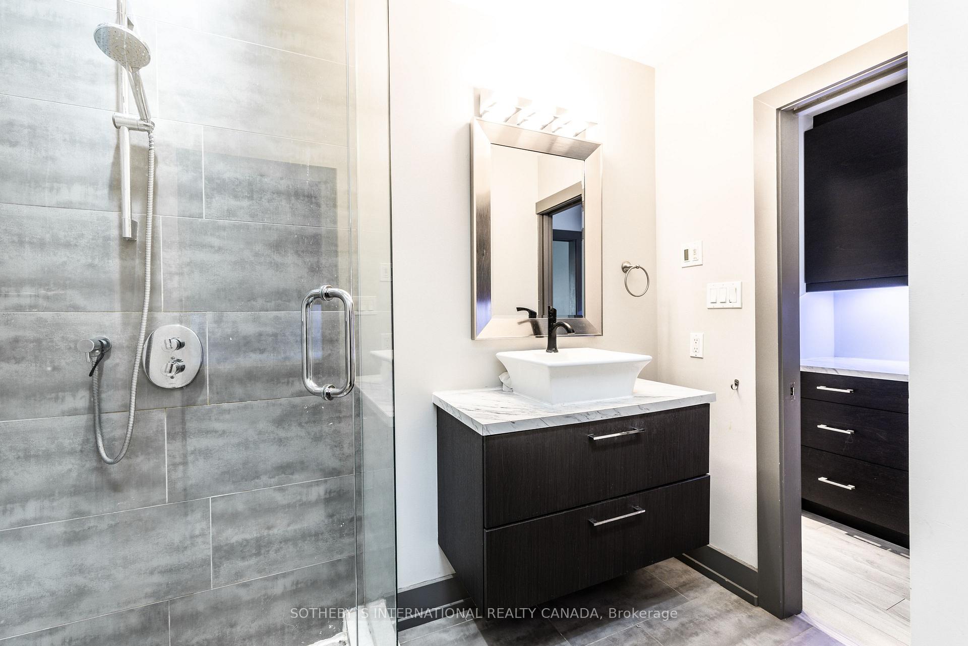 3236 Yonge Street, Toronto