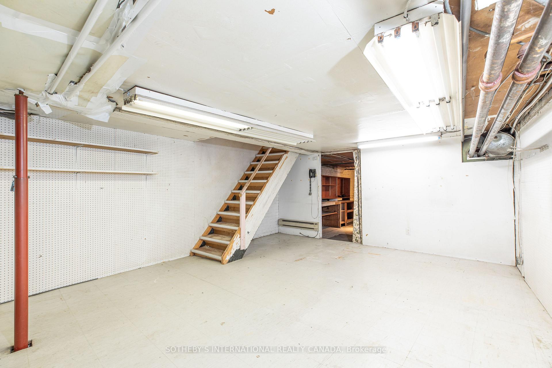 3236 Yonge Street Retail Store, Toronto Unit: Retail Store