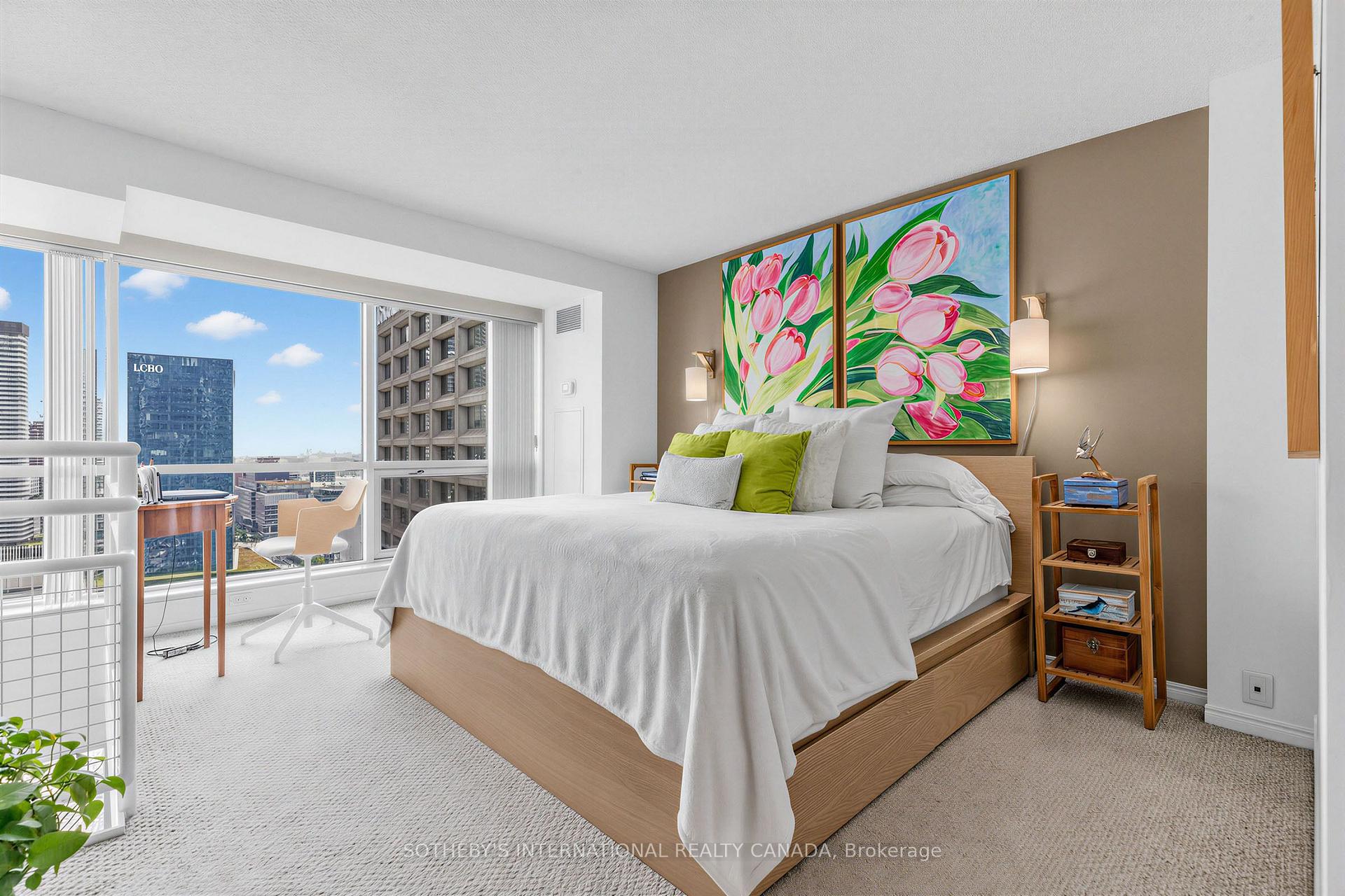 10 Yonge Street 2809, Toronto Unit: 2809