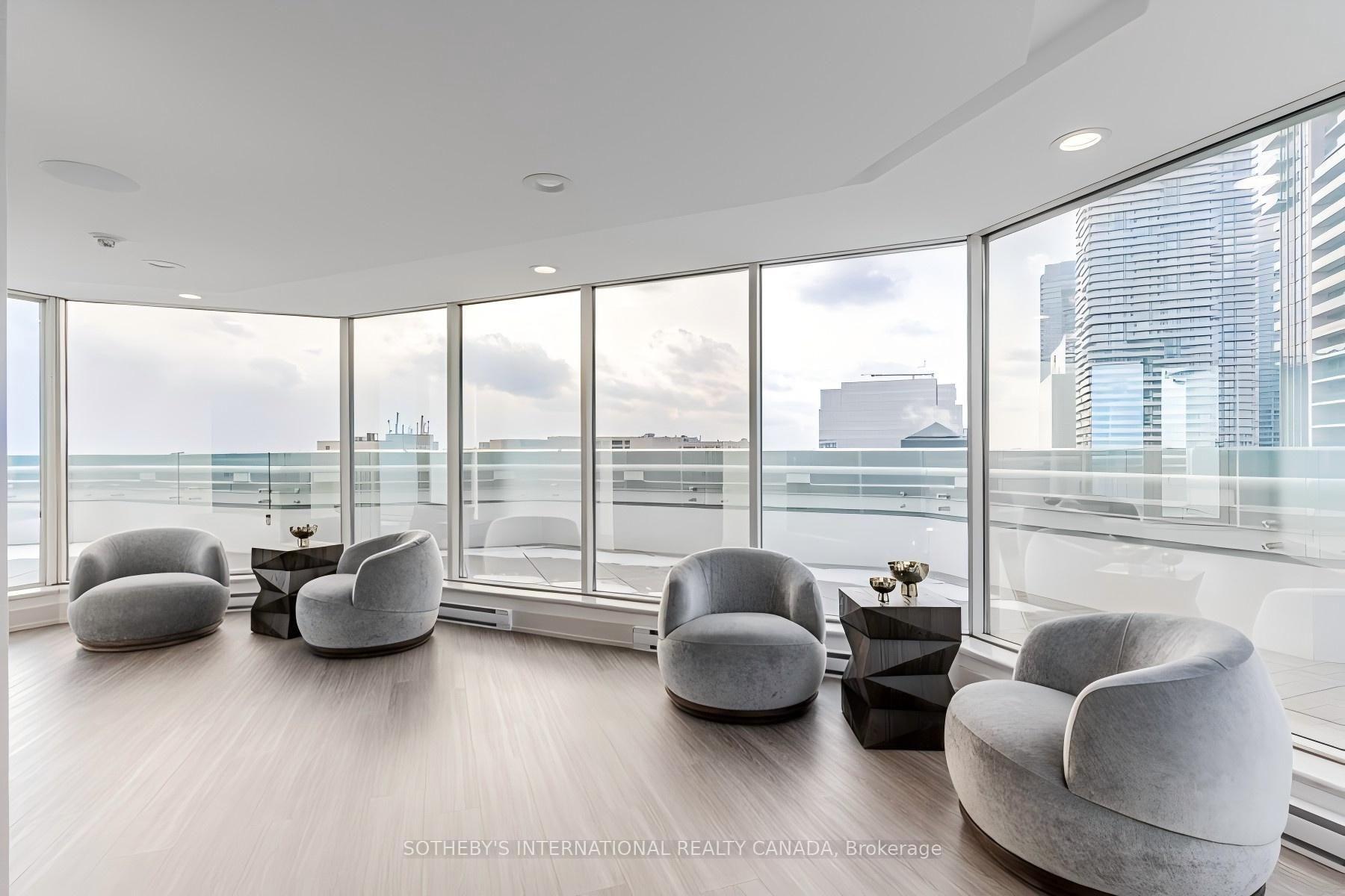 10 Yonge Street 2809, Toronto Unit: 2809