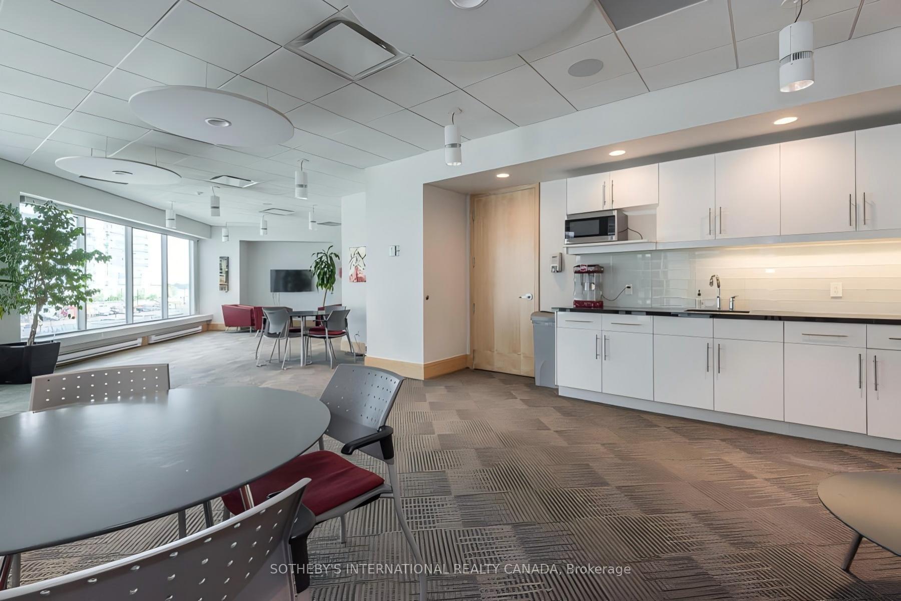 10 Yonge Street 2809, Toronto Unit: 2809