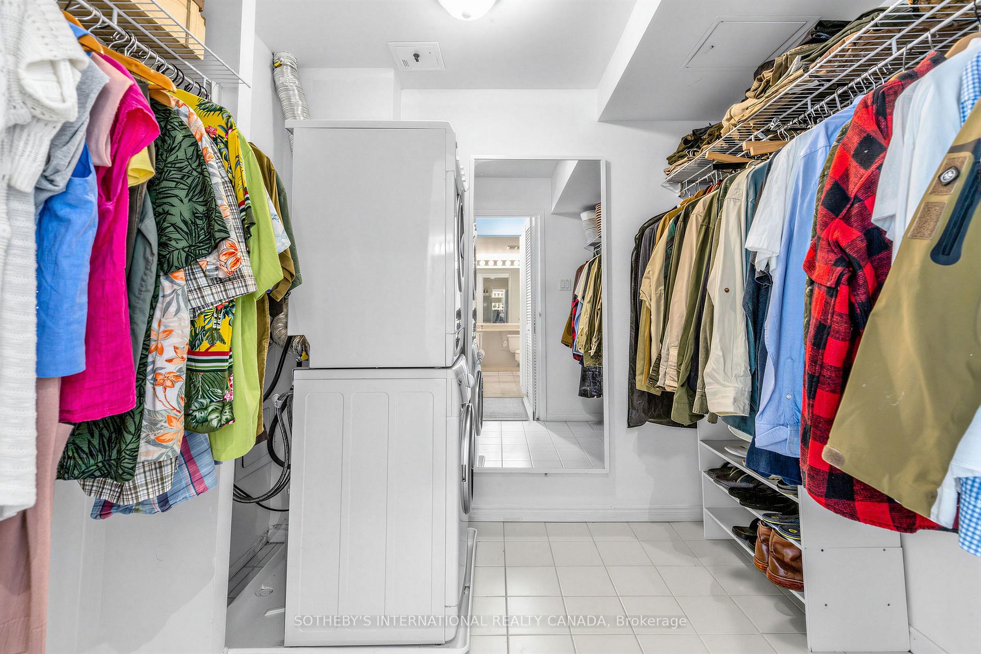 10 Yonge Street 2809, Toronto Unit: 2809