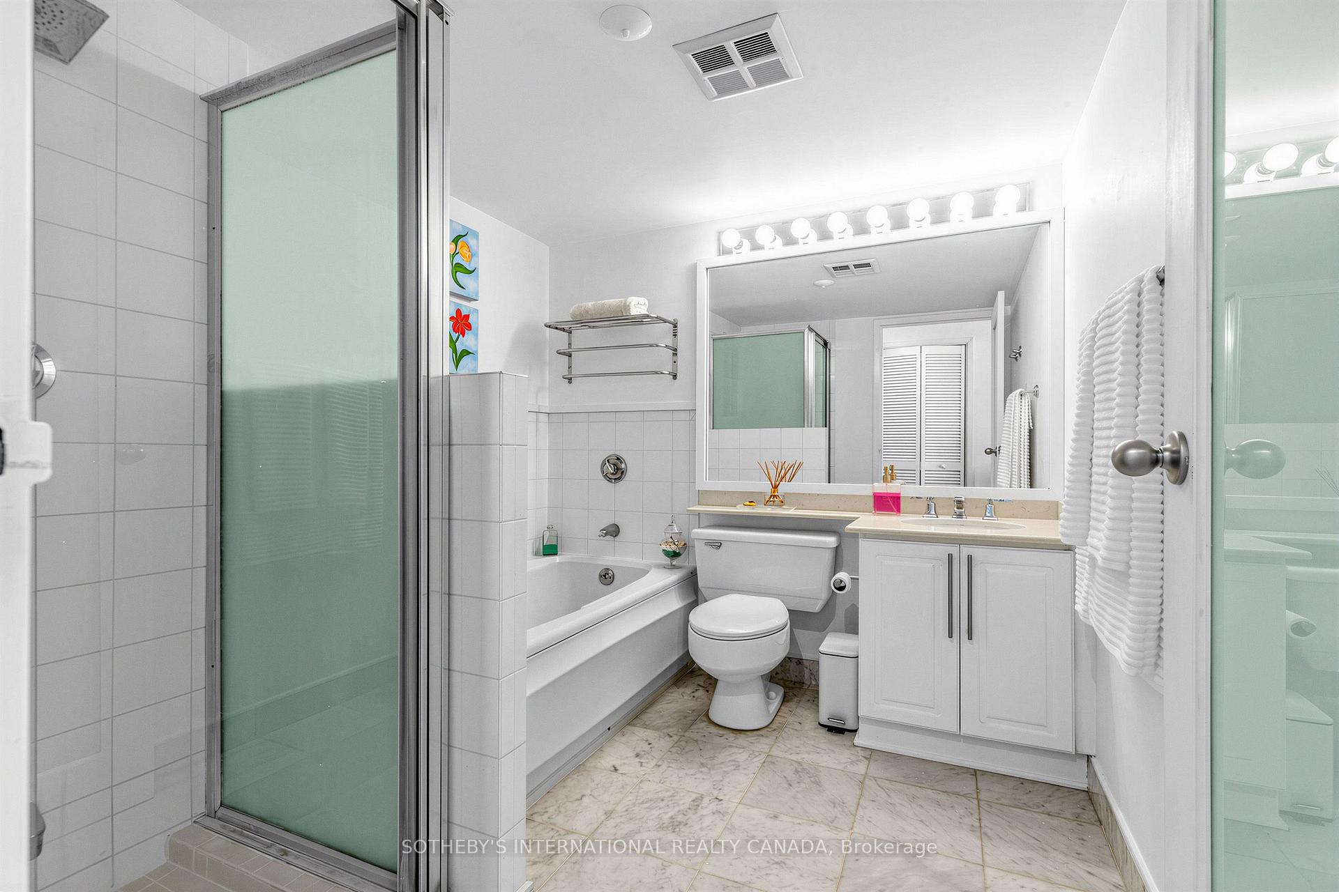 10 Yonge Street 2809, Toronto Unit: 2809